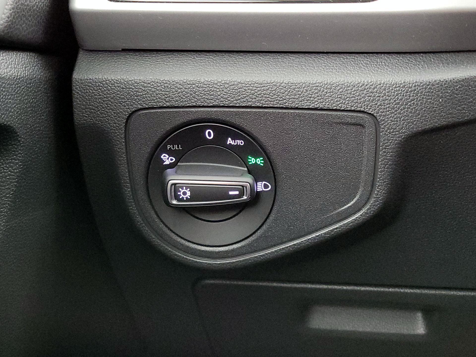 Thumbnail: 2022 Volkswagen Atlas - 13