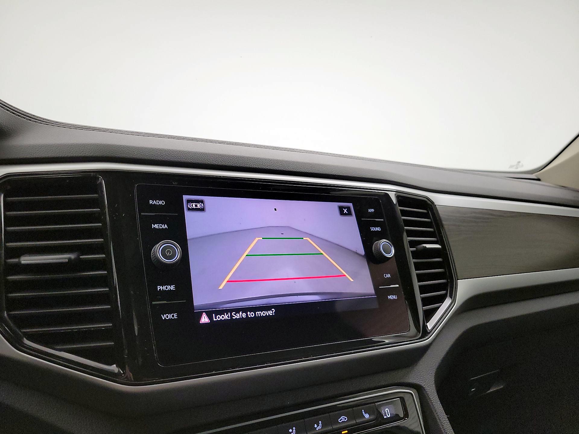 Thumbnail: 2022 Volkswagen Atlas - 14