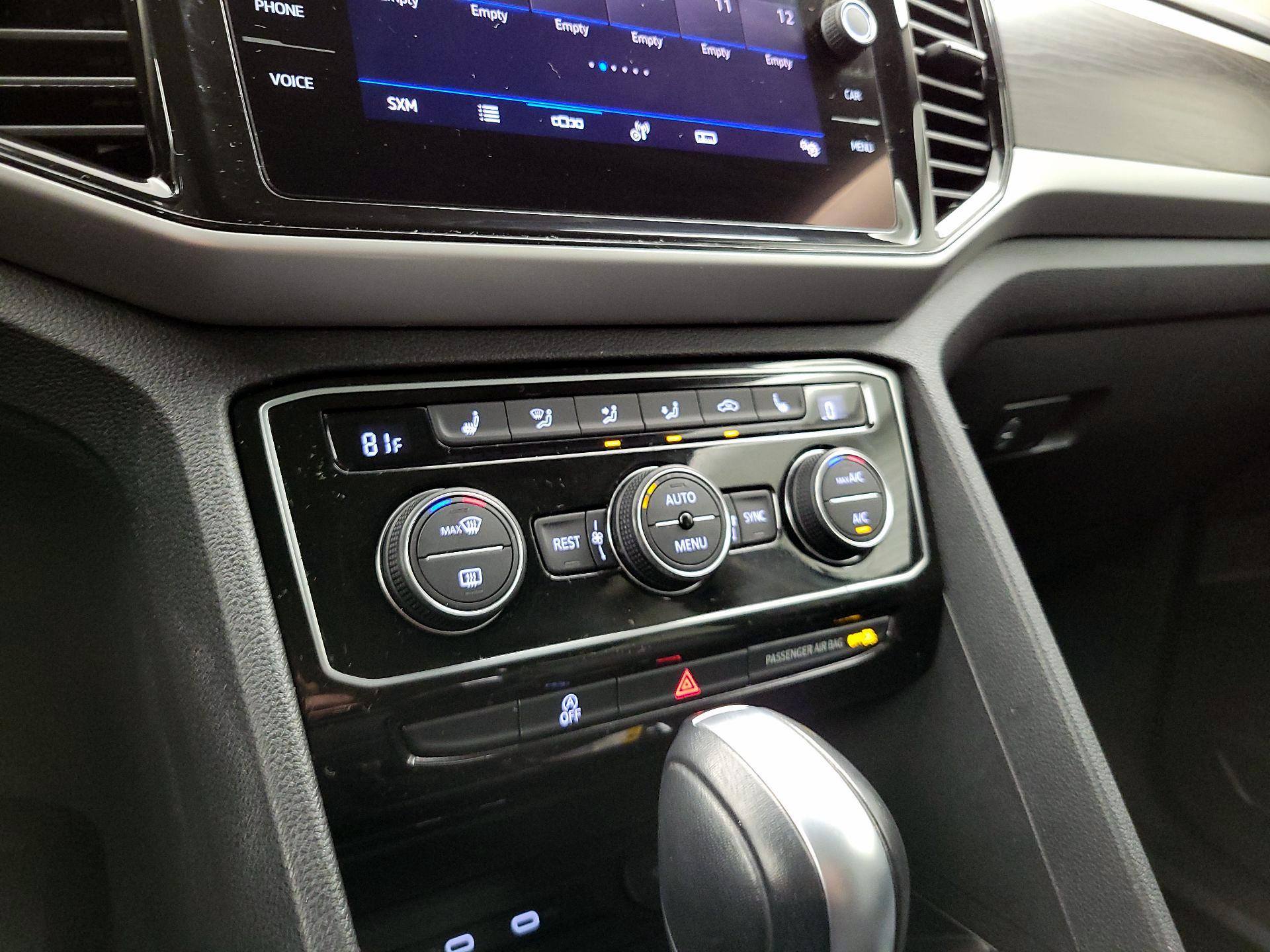 Thumbnail: 2022 Volkswagen Atlas - 16