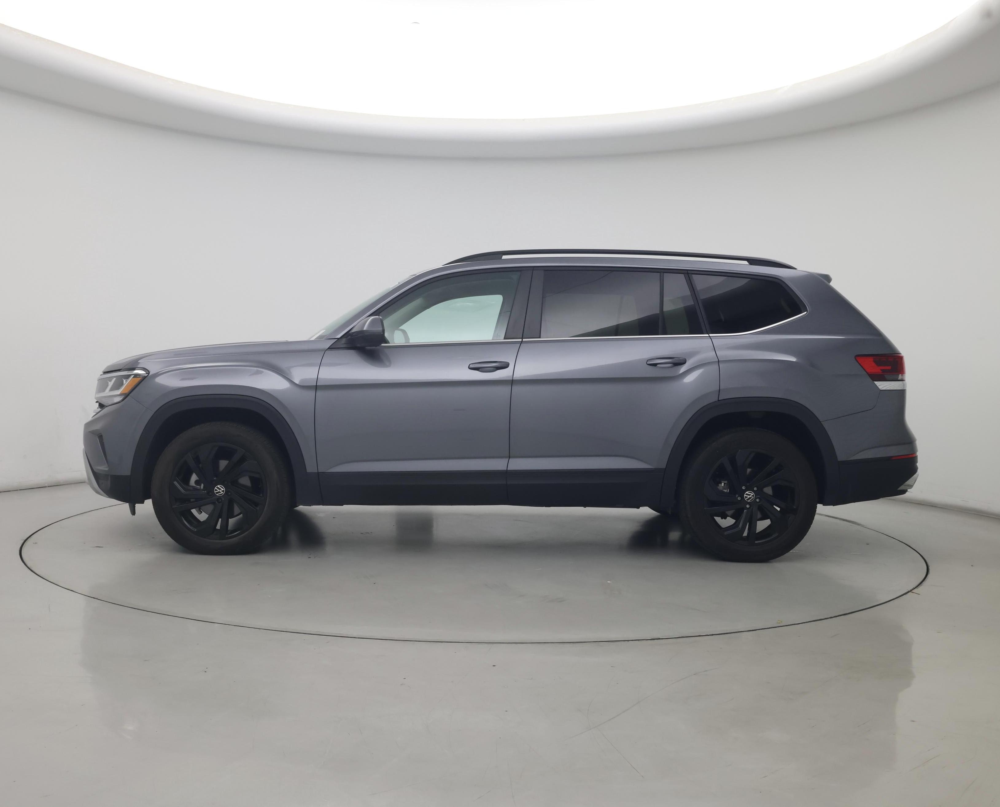 Thumbnail: 2022 Volkswagen Atlas - 3