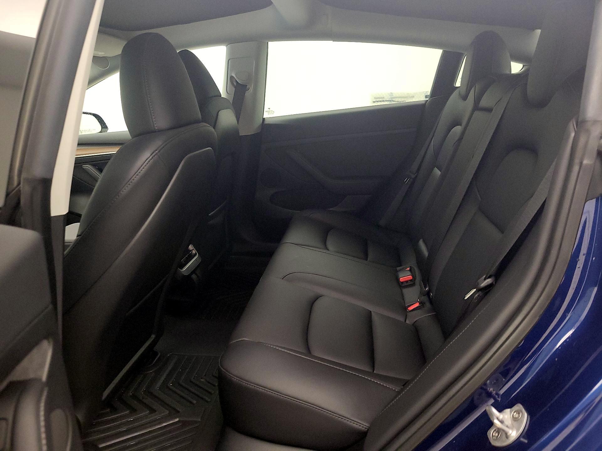 Thumbnail: 2023 Tesla Model 3 - 18