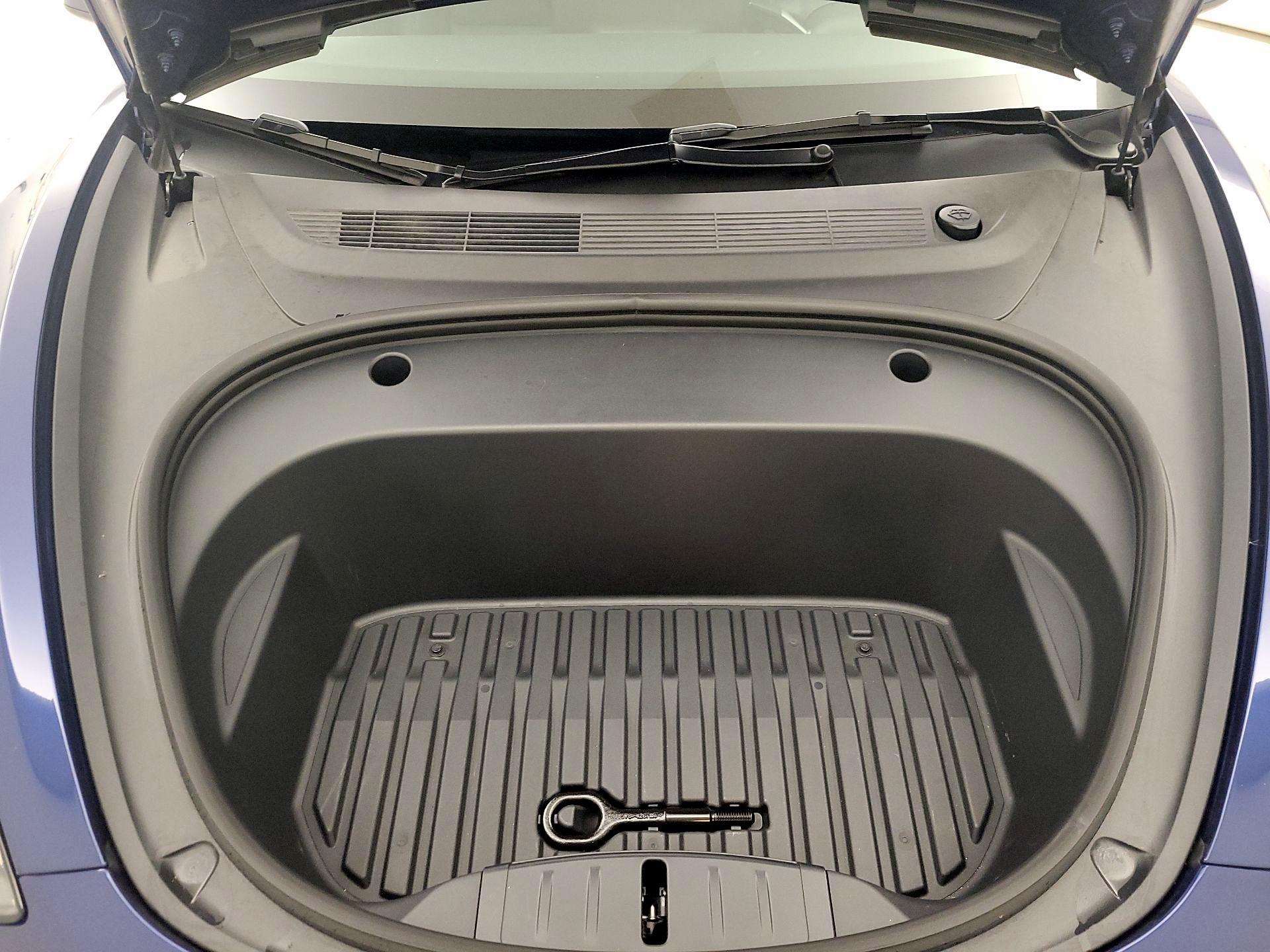 Thumbnail: 2023 Tesla Model 3 - 20