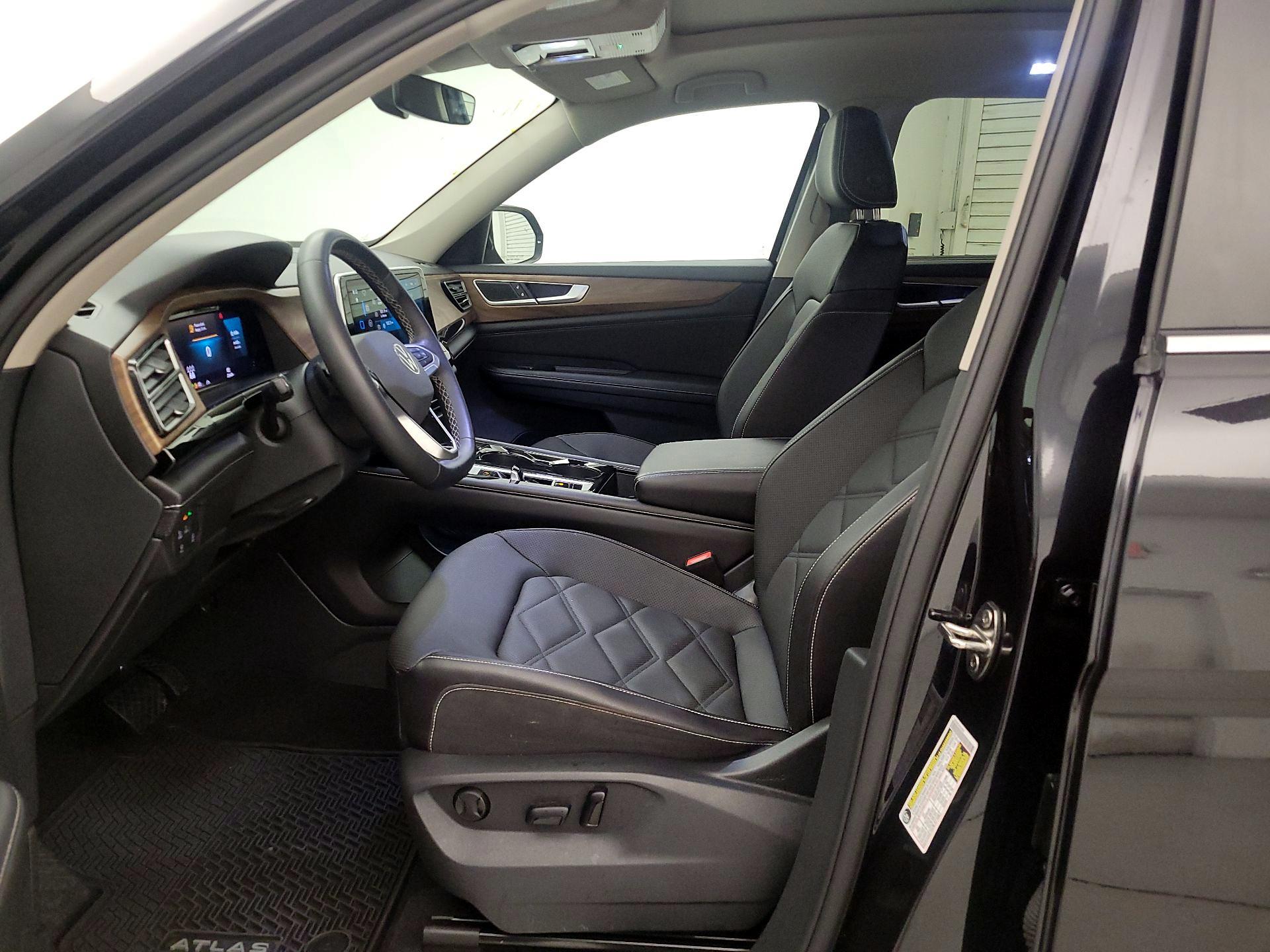 Thumbnail: 2024 Volkswagen Atlas - 11