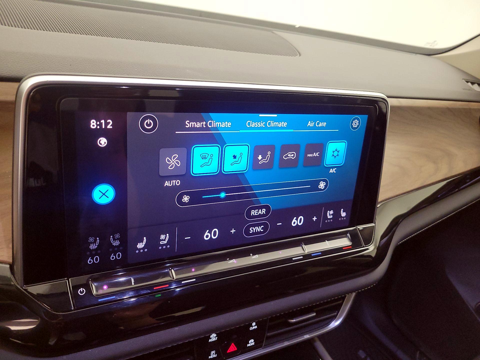 Thumbnail: 2024 Volkswagen Atlas - 16