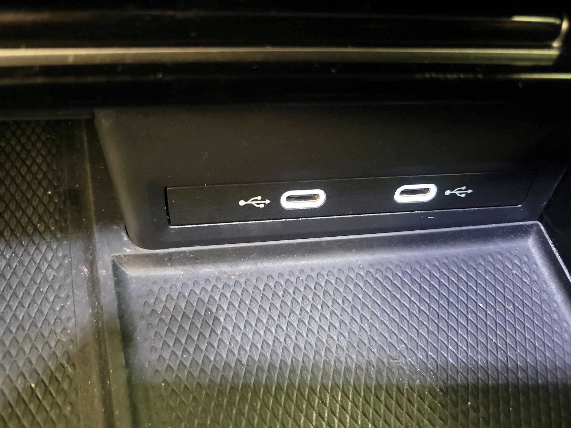 Thumbnail: 2024 Volkswagen Atlas - 18