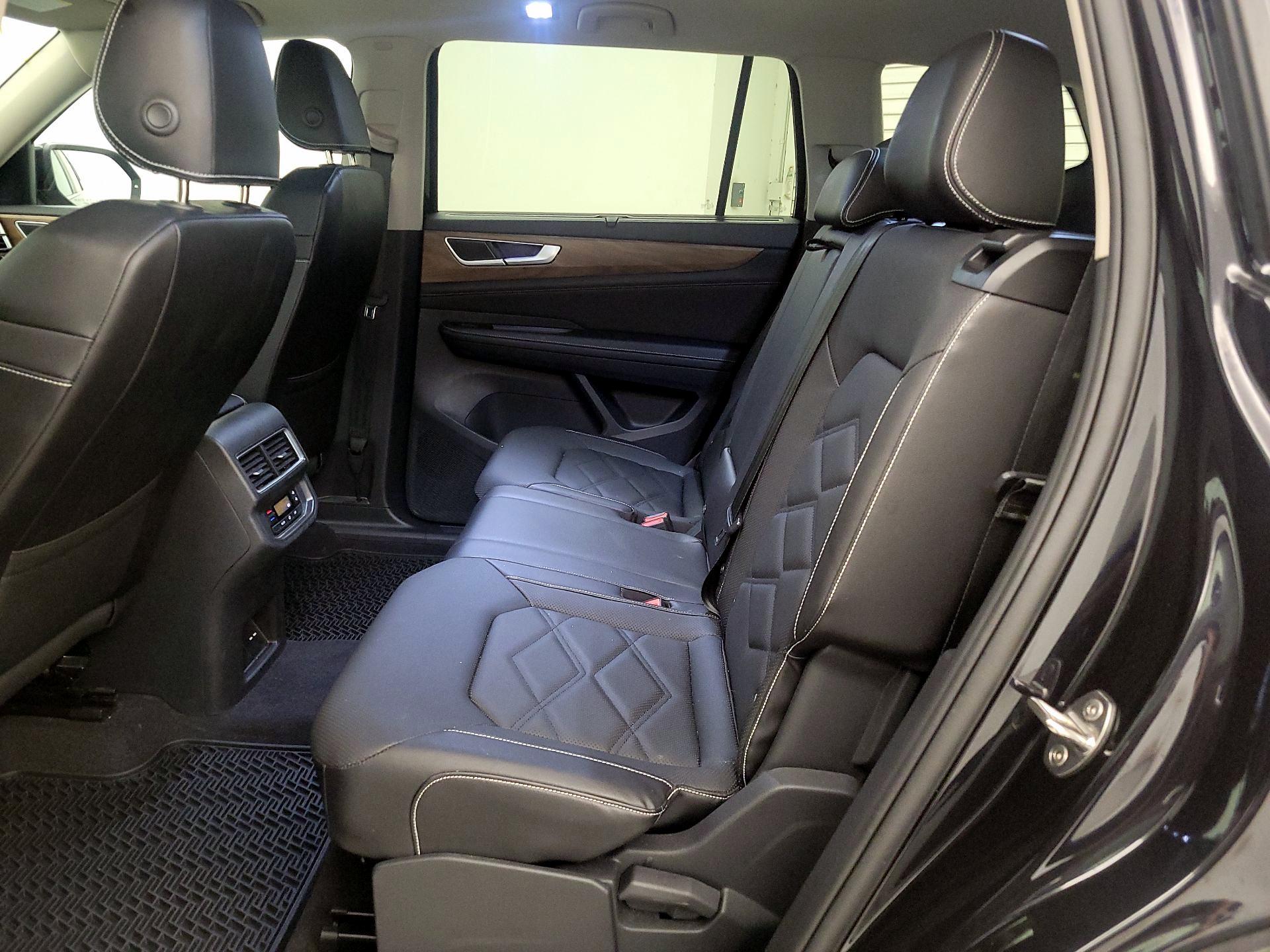 Thumbnail: 2024 Volkswagen Atlas - 19