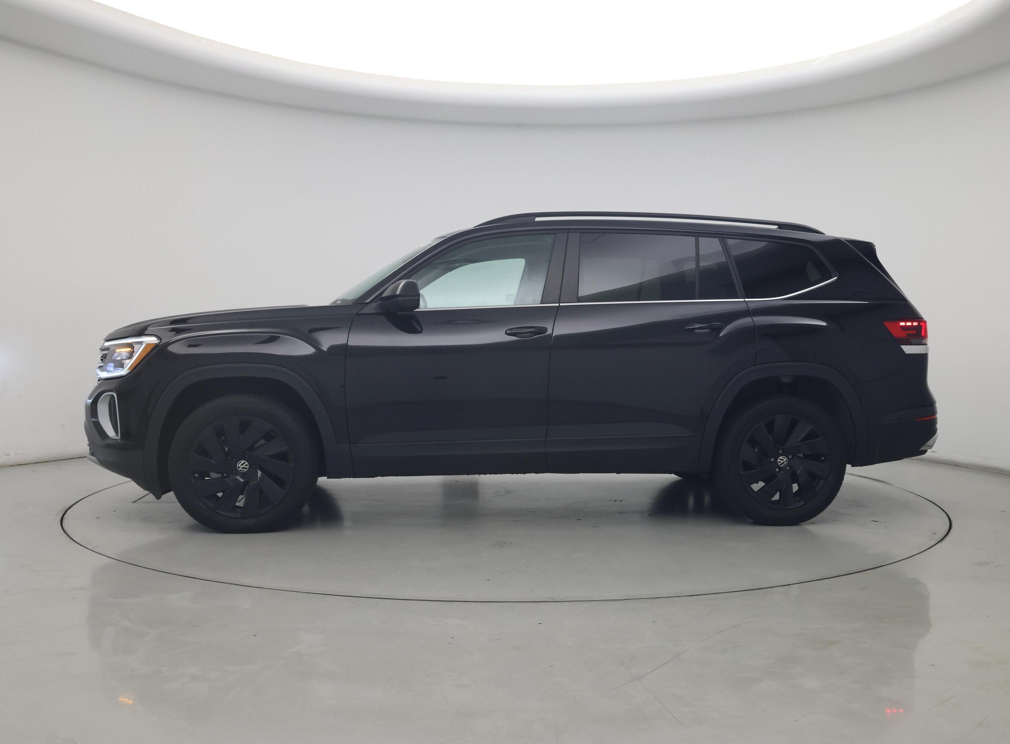 Thumbnail: 2024 Volkswagen Atlas - 3