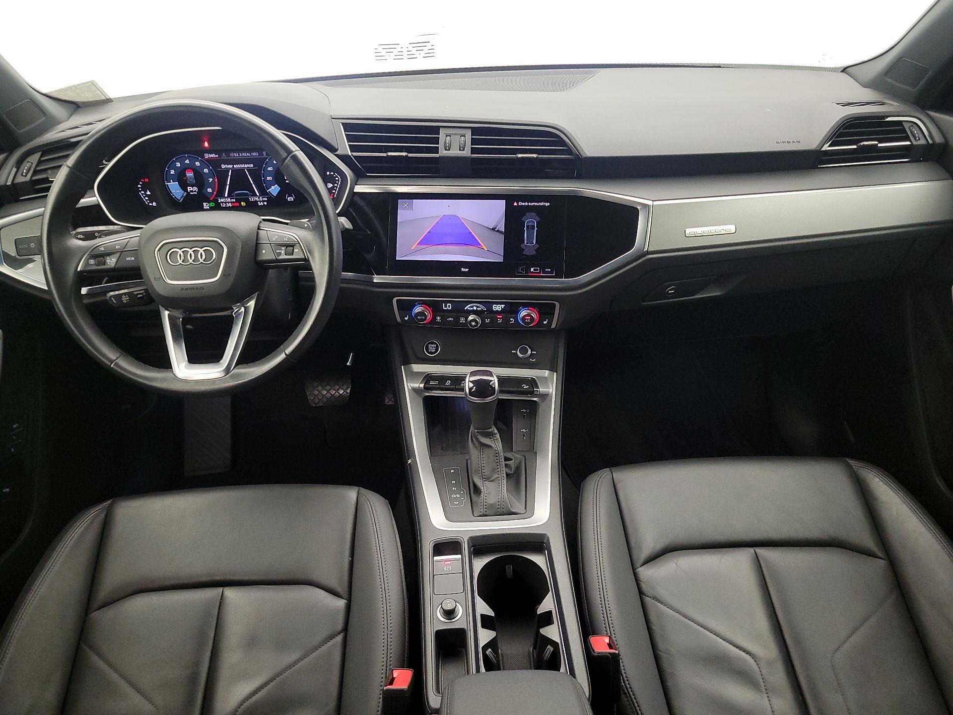 Thumbnail: 2024 Audi Q3 - 9