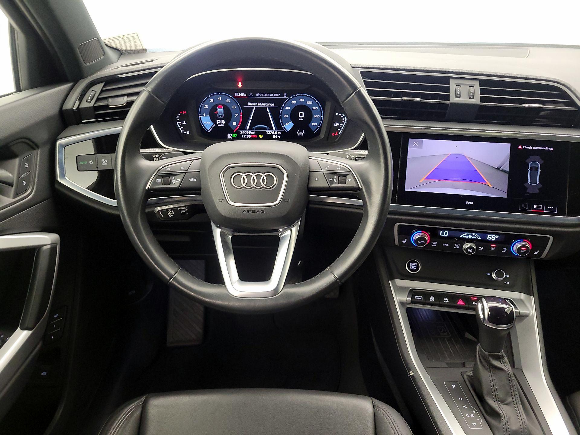 Thumbnail: 2024 Audi Q3 - 10