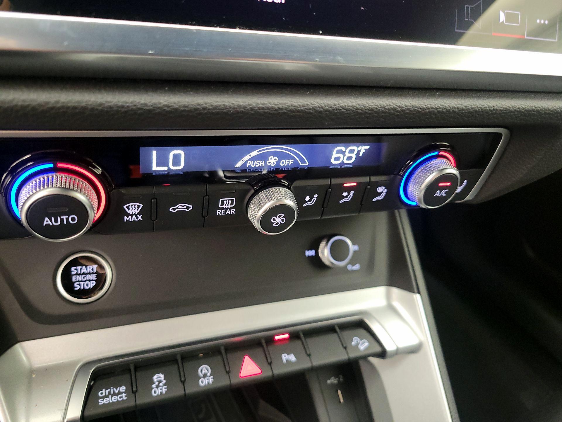 Thumbnail: 2024 Audi Q3 - 16