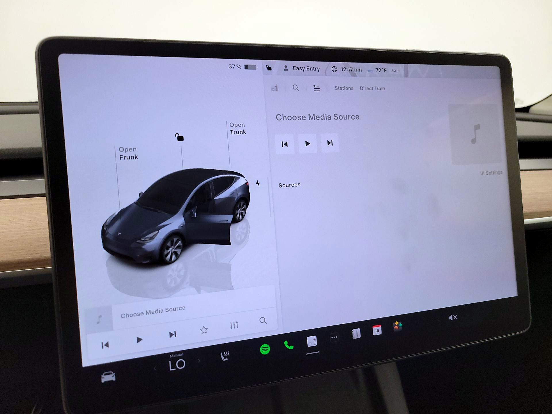 Thumbnail: 2023 Tesla Model Y - 15