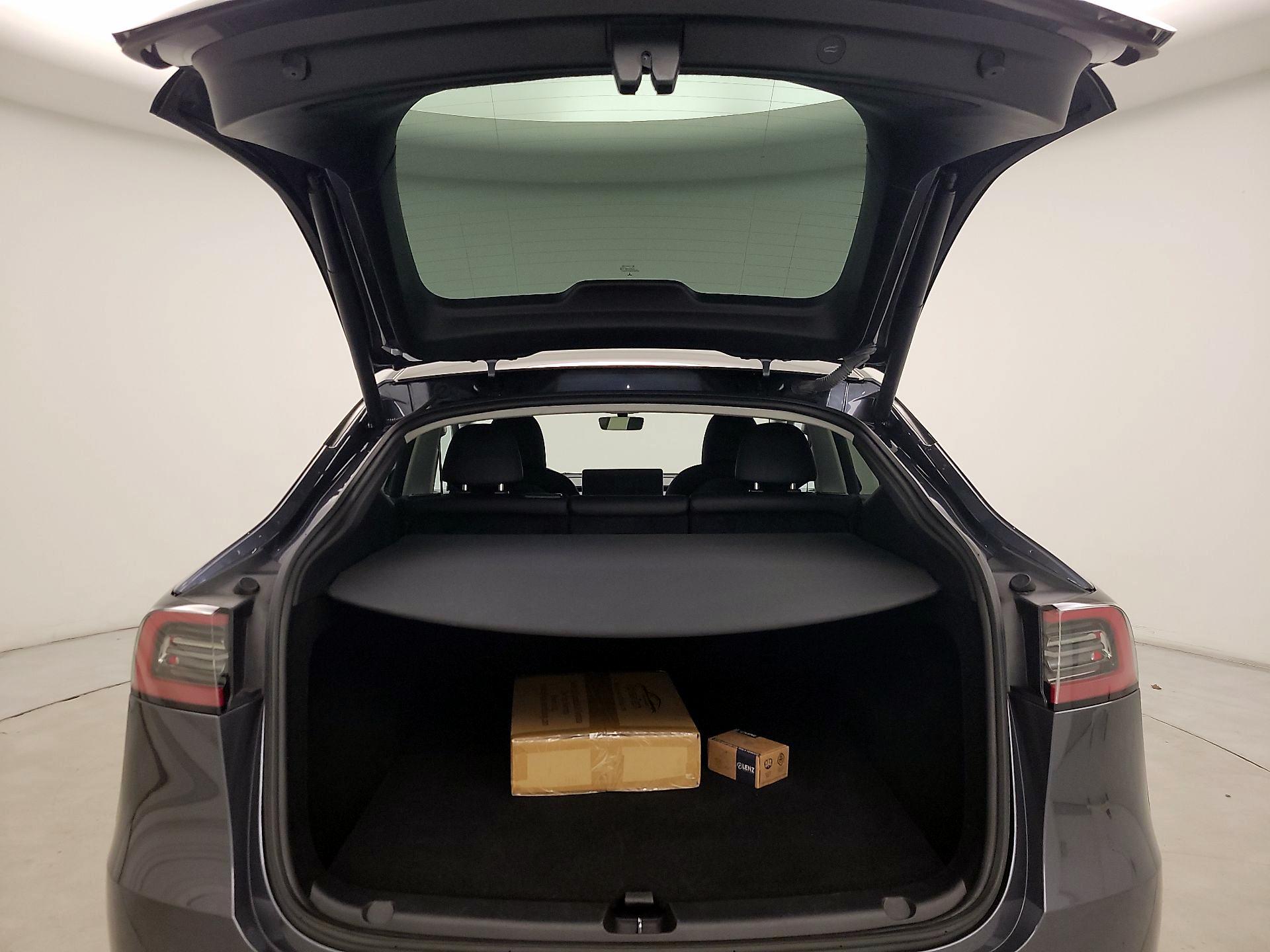 Thumbnail: 2023 Tesla Model Y - 19