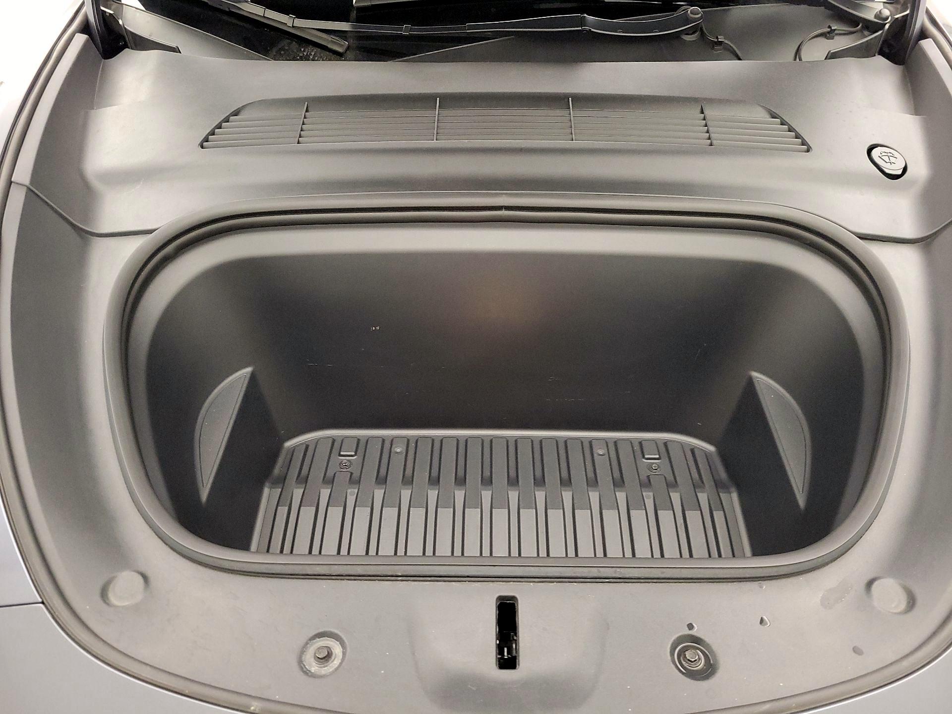 Thumbnail: 2023 Tesla Model Y - 20