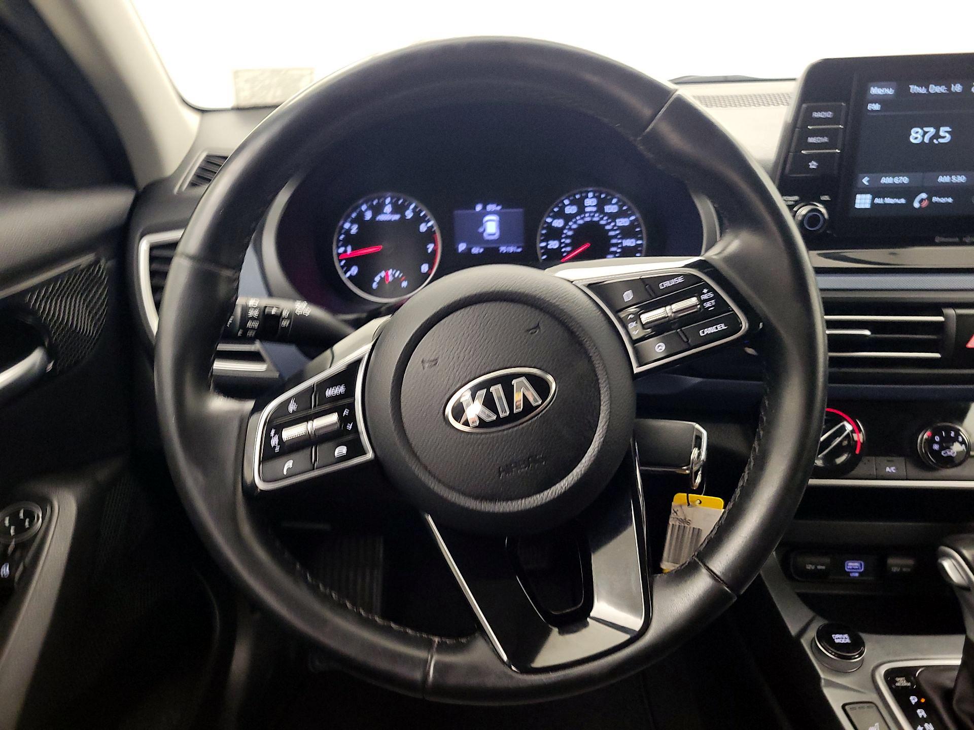 Thumbnail: 2021 Kia Seltos - 10