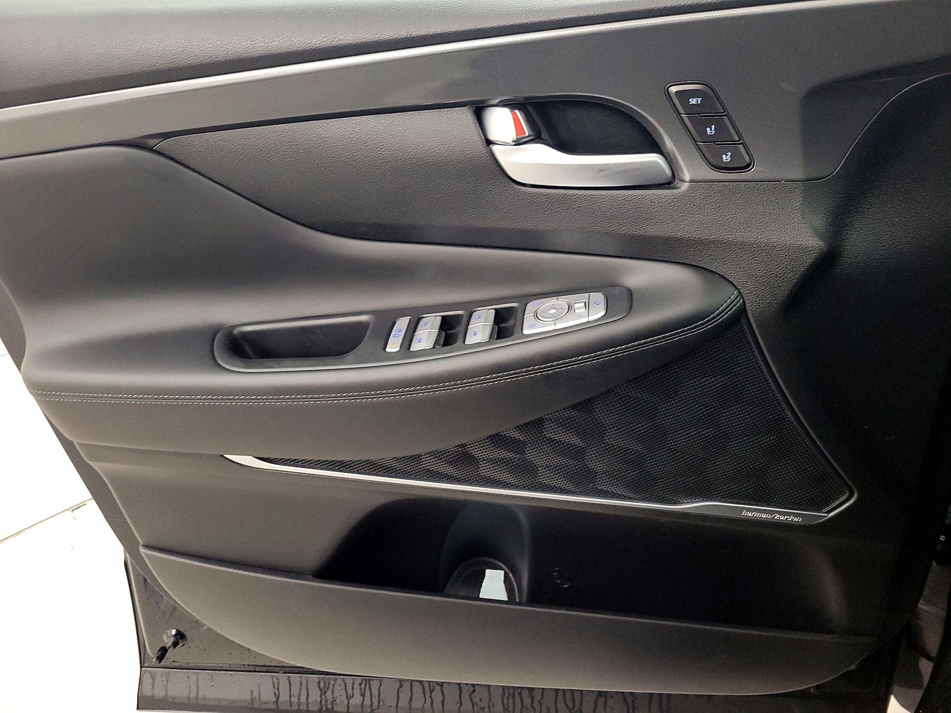 Thumbnail: 2022 Hyundai Santa Fe - 12