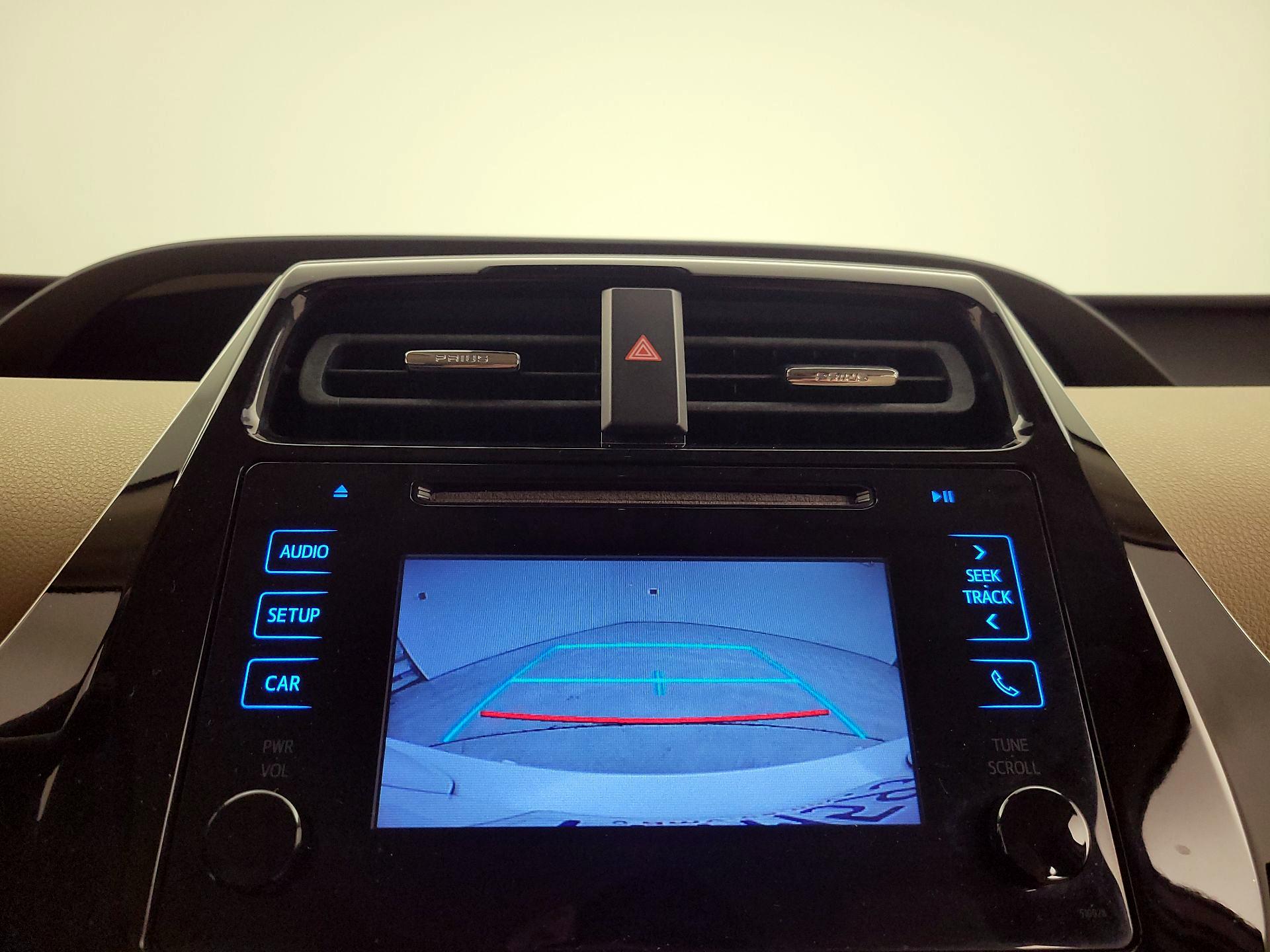 Thumbnail: 2017 Toyota Prius - 14