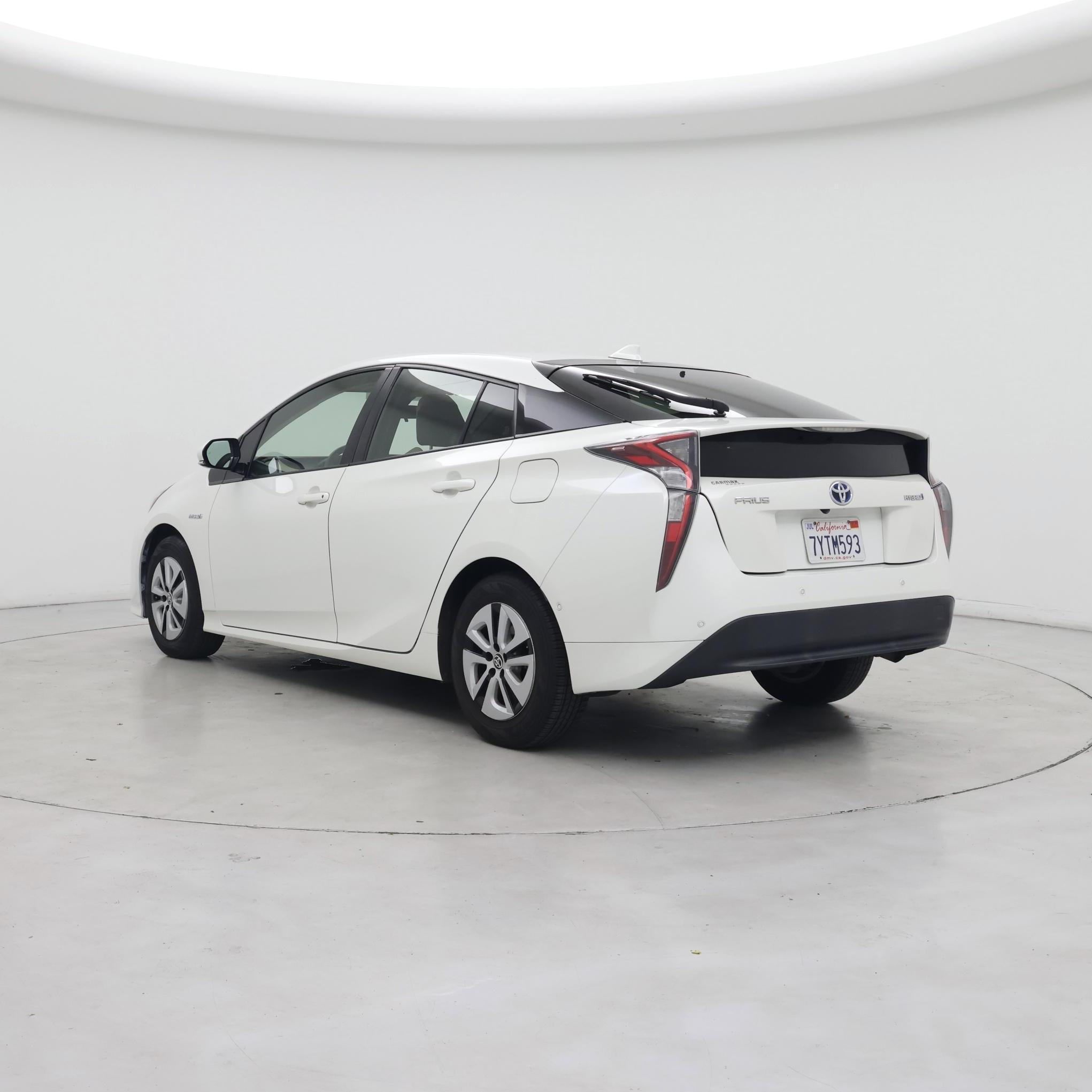 Thumbnail: 2017 Toyota Prius - 2
