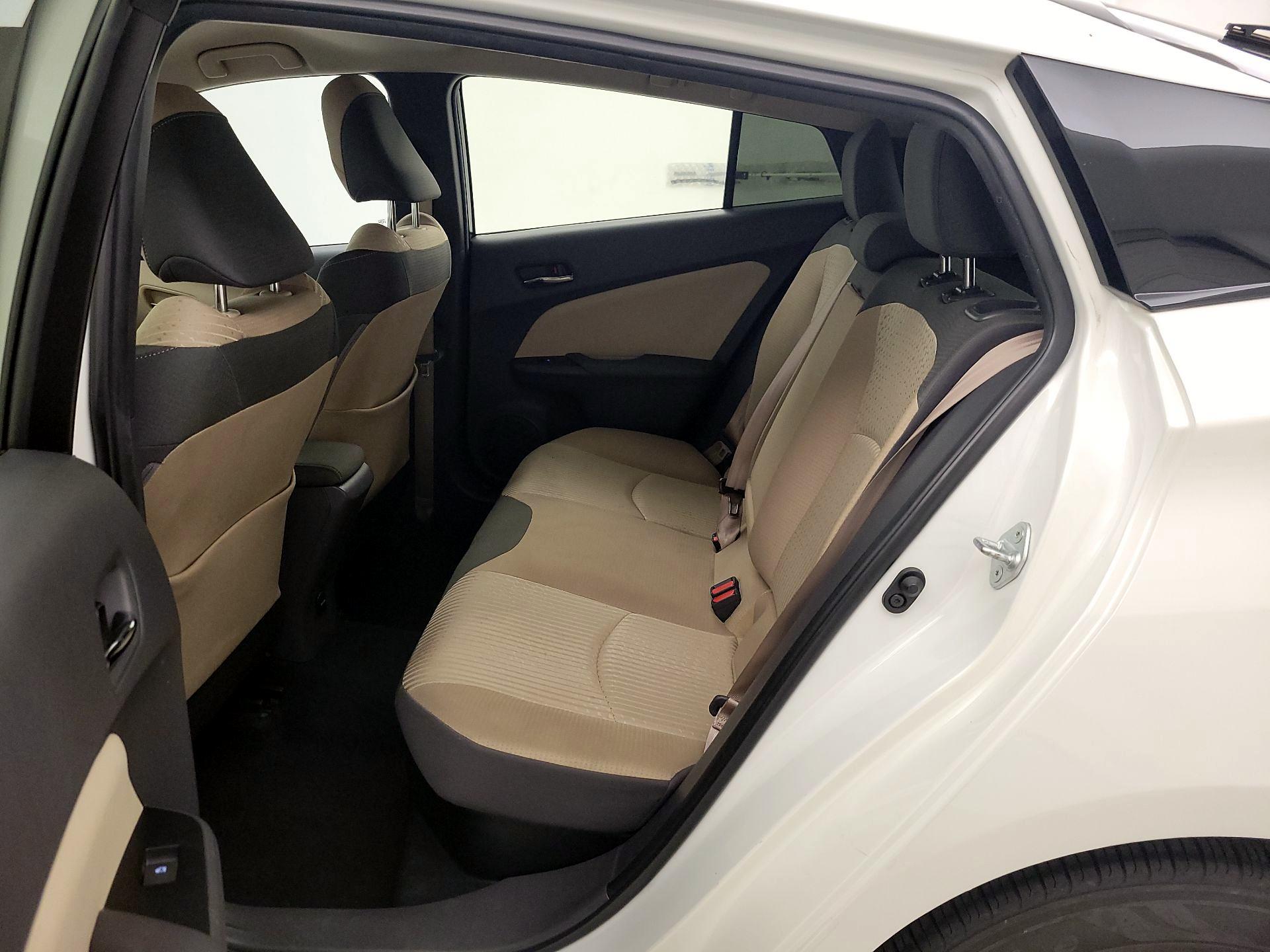 Thumbnail: 2017 Toyota Prius - 19