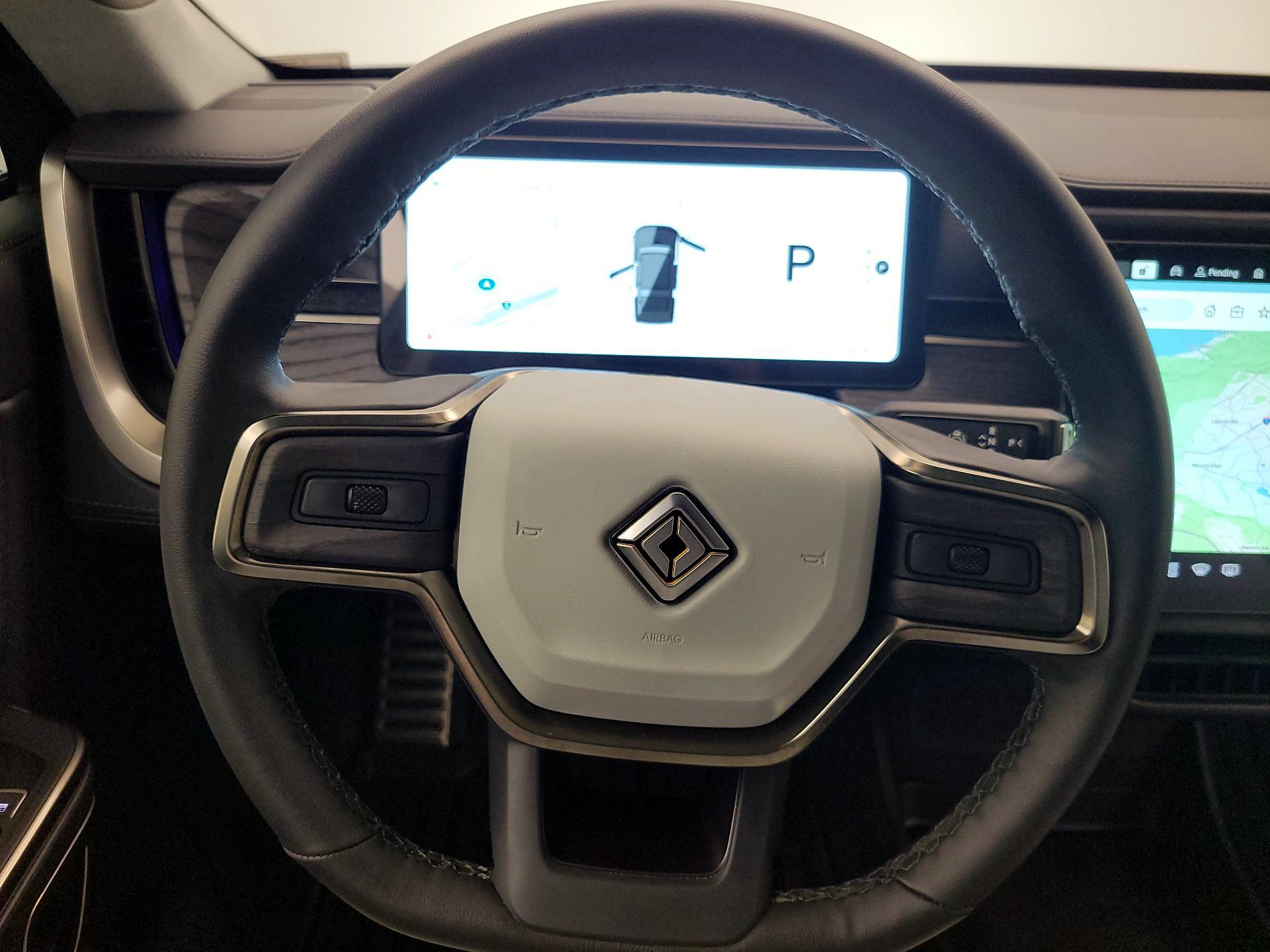 Thumbnail: 2023 Rivian R1S - 10