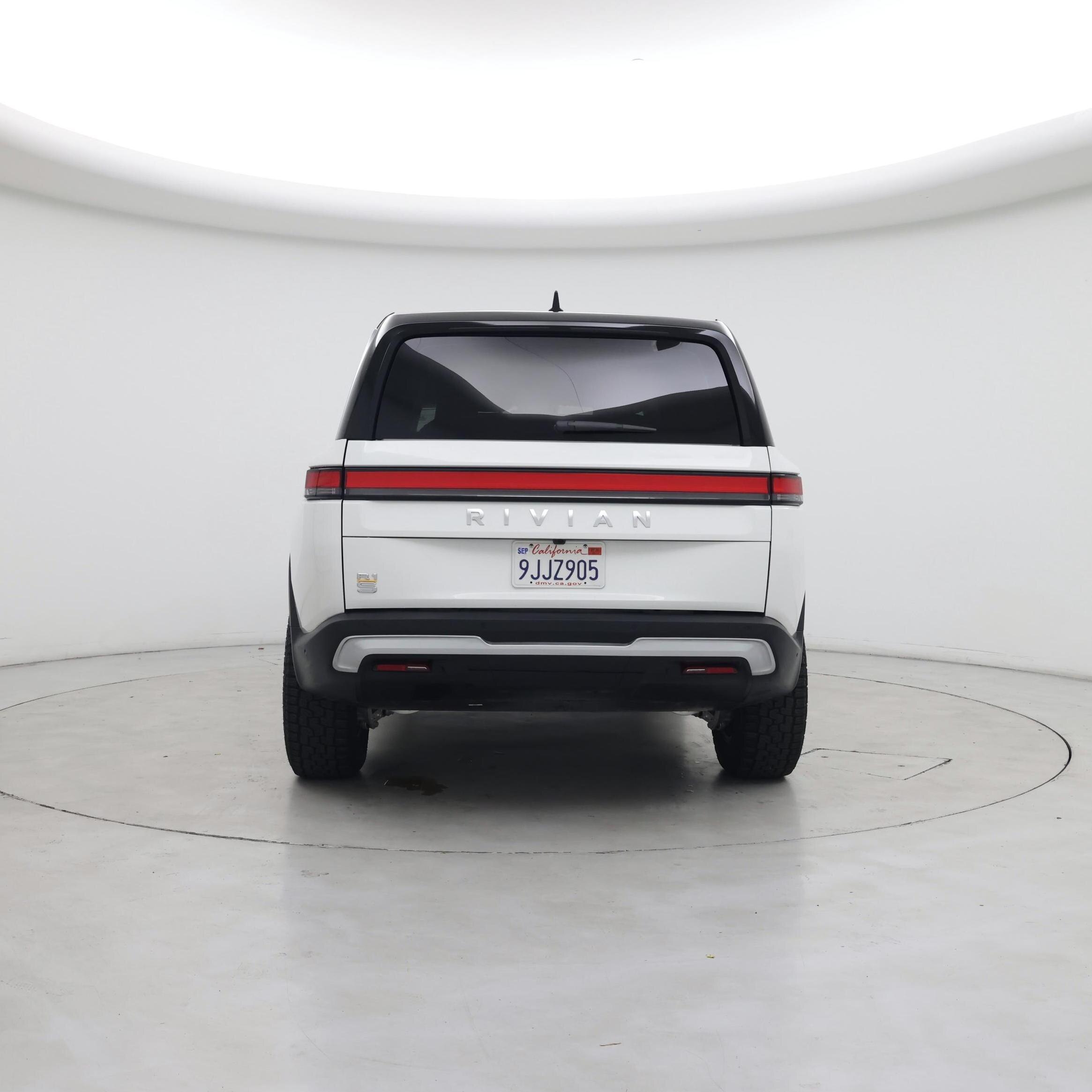 Thumbnail: 2023 Rivian R1S - 6