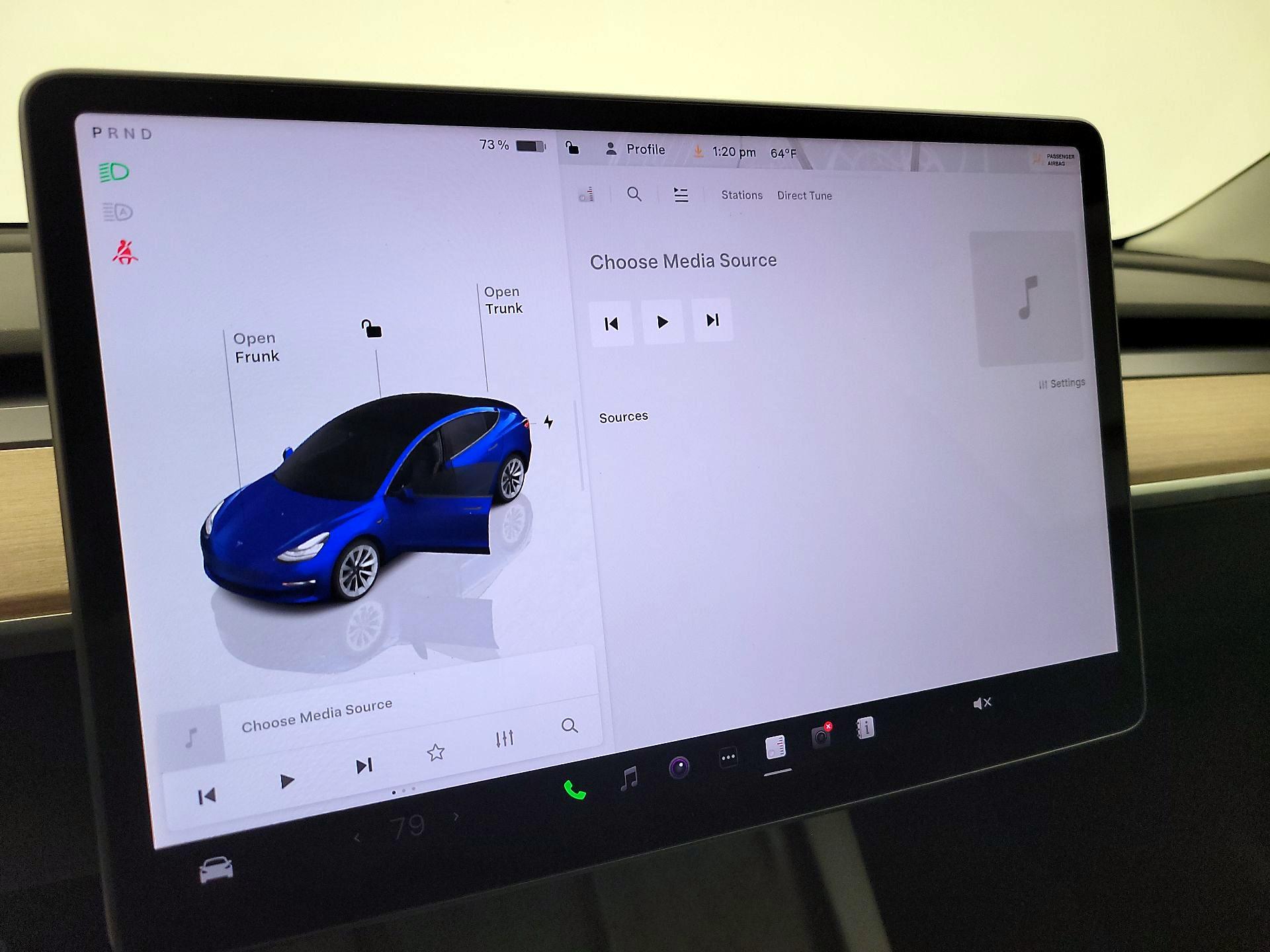 Thumbnail: 2022 Tesla Model 3 - 15