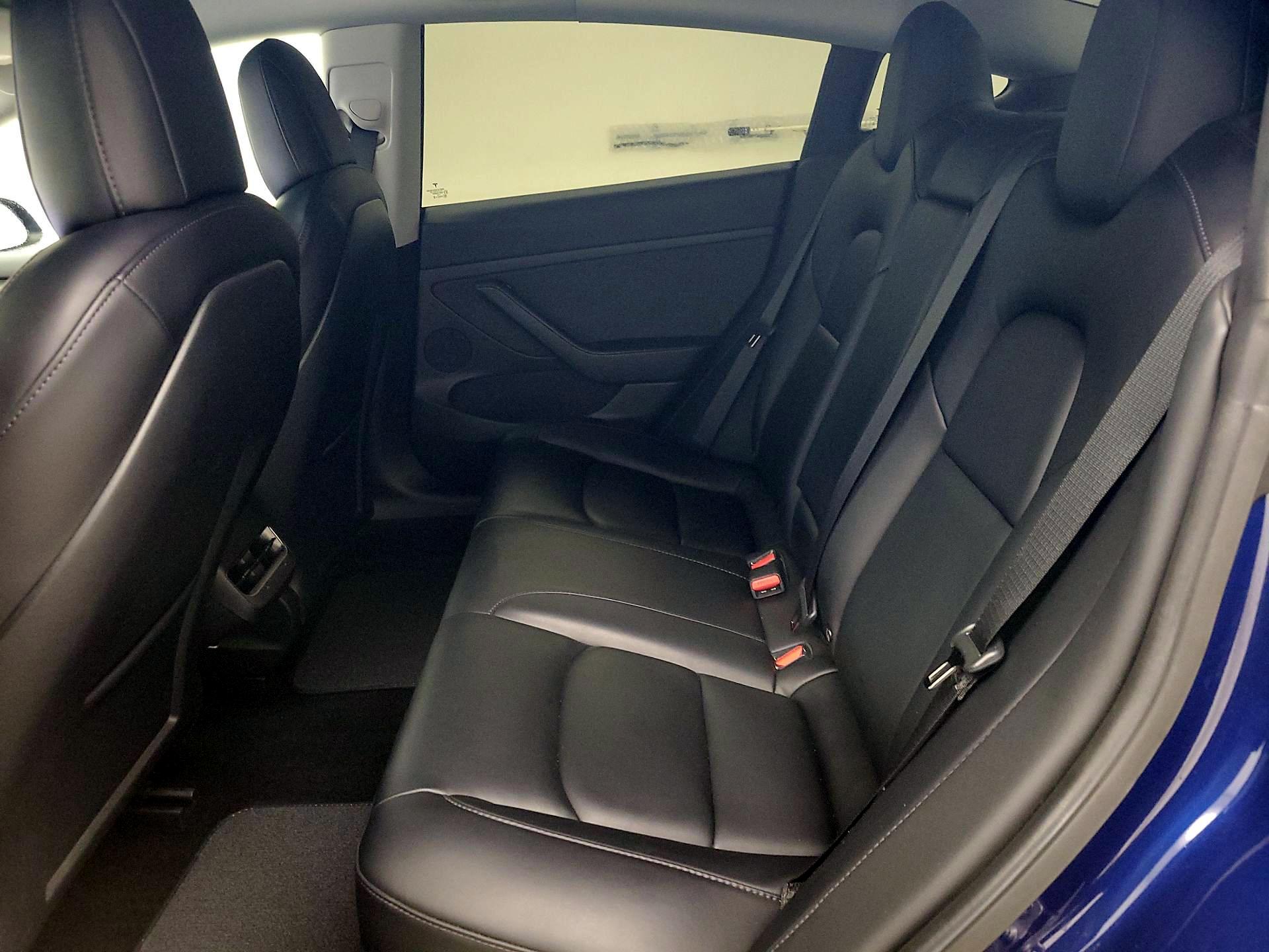 Thumbnail: 2022 Tesla Model 3 - 18