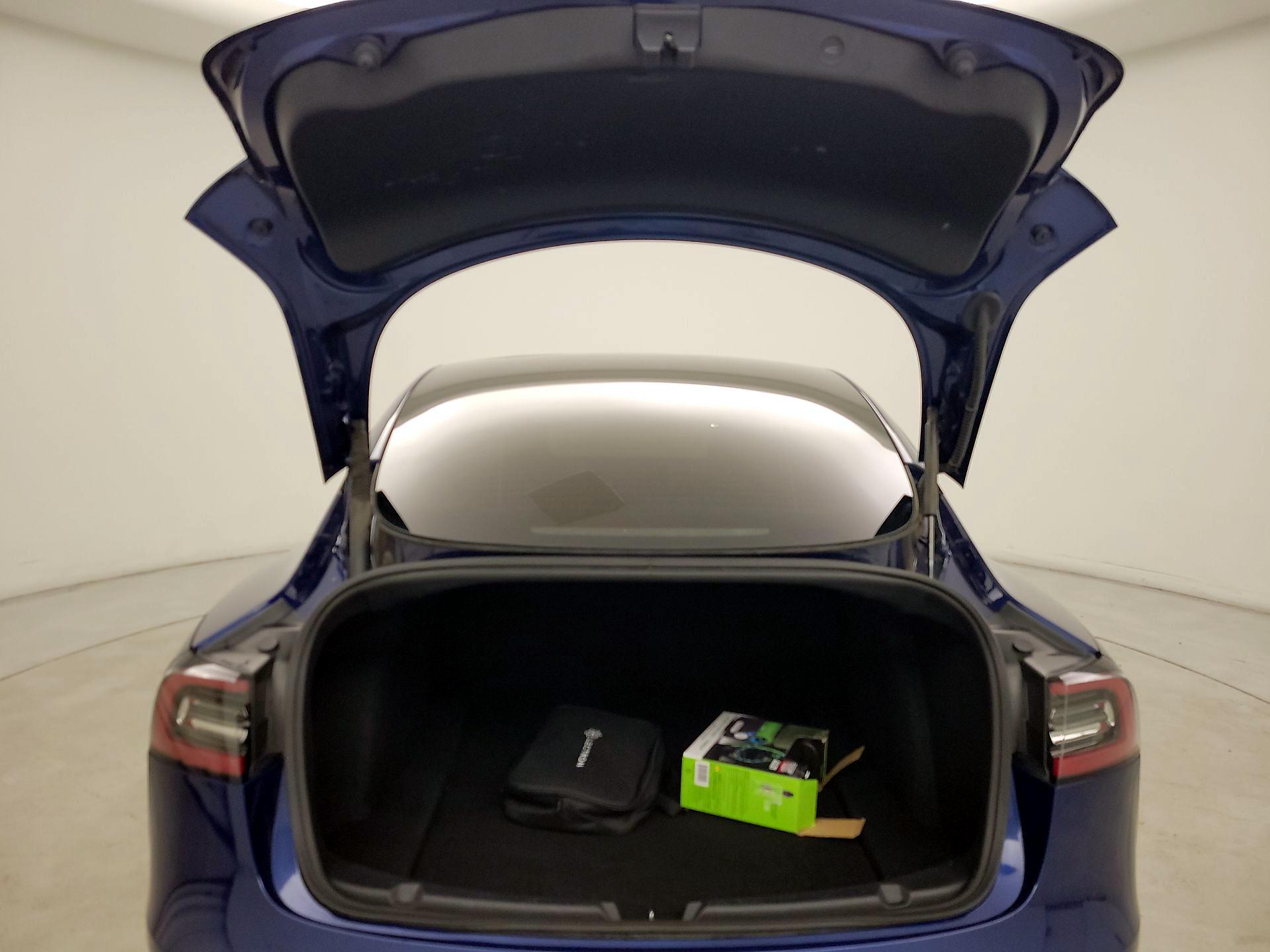 Thumbnail: 2022 Tesla Model 3 - 19