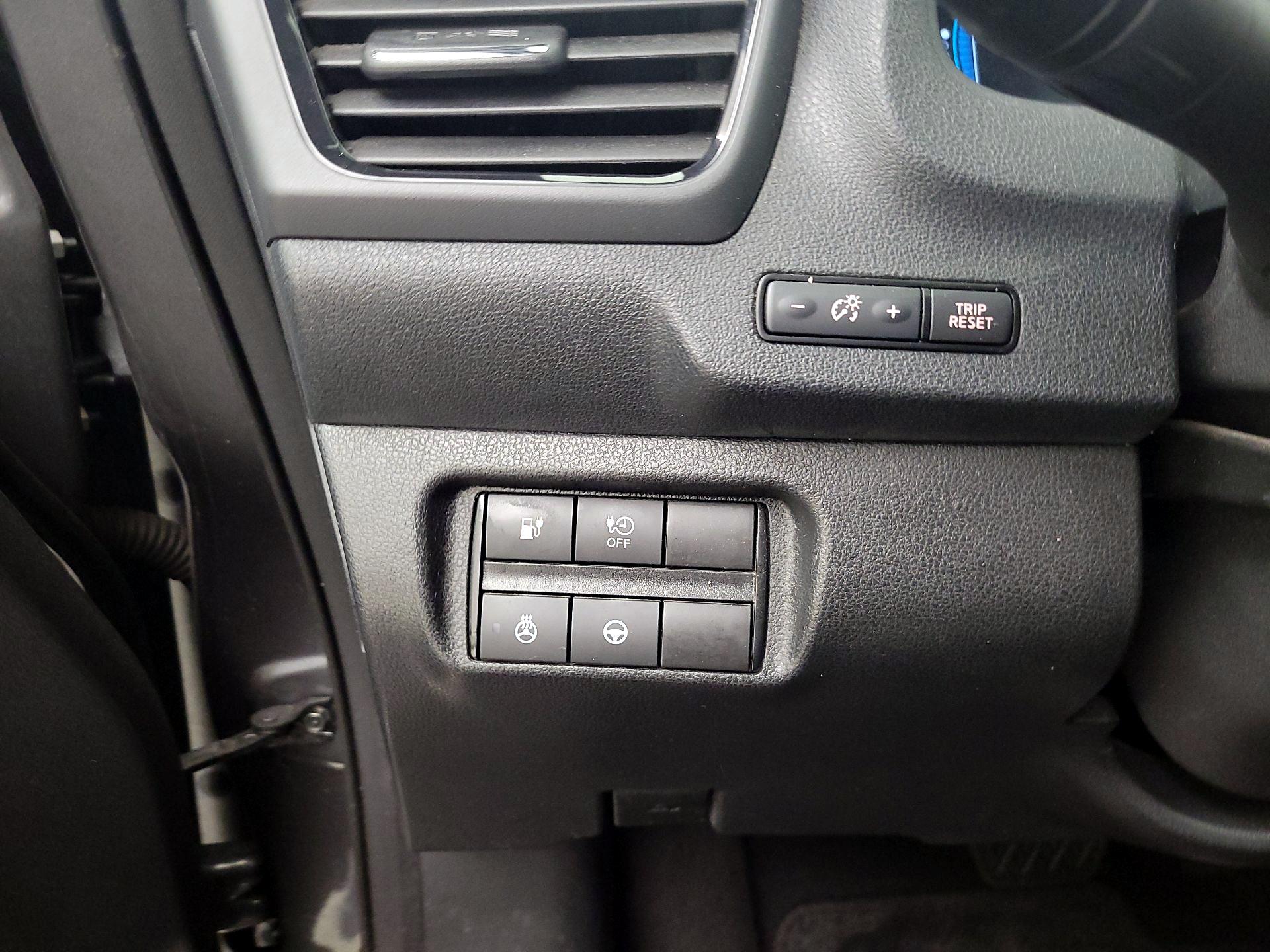 Thumbnail: 2019 Nissan Leaf - 13