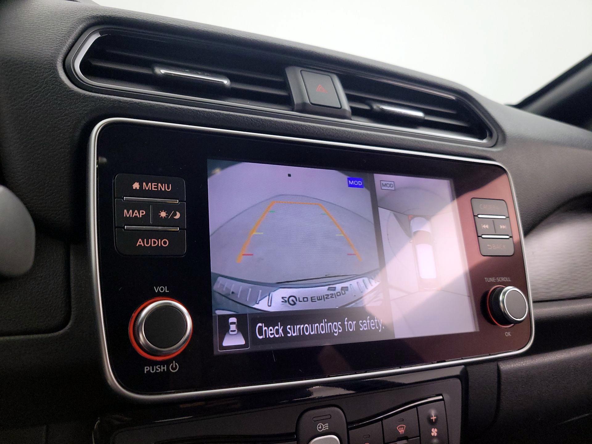 Thumbnail: 2019 Nissan Leaf - 14