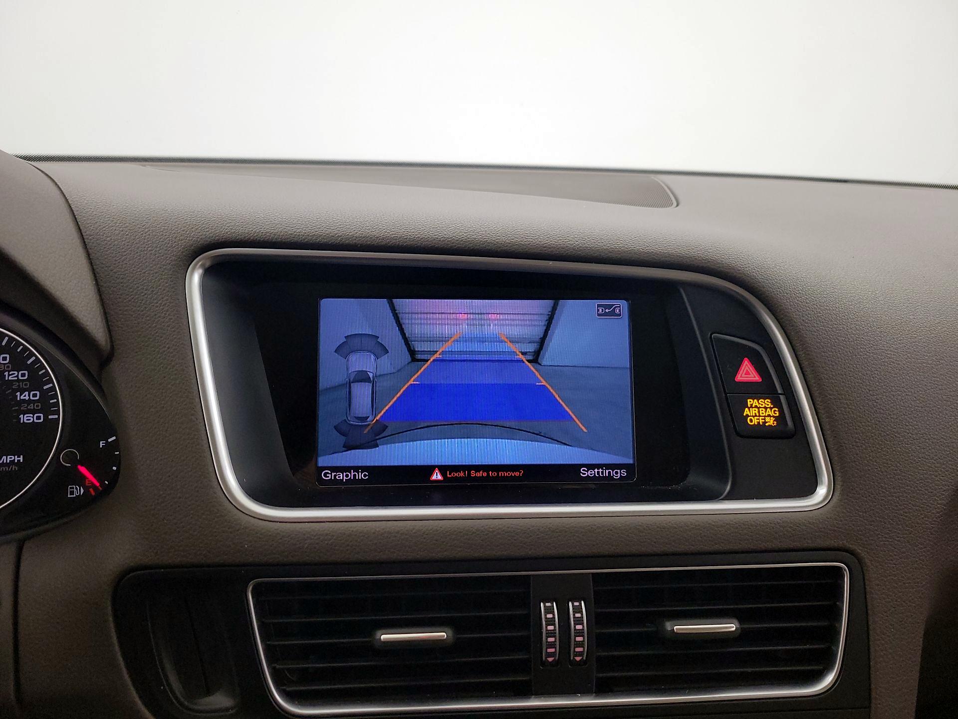 Thumbnail: 2015 Audi Q5 - 15