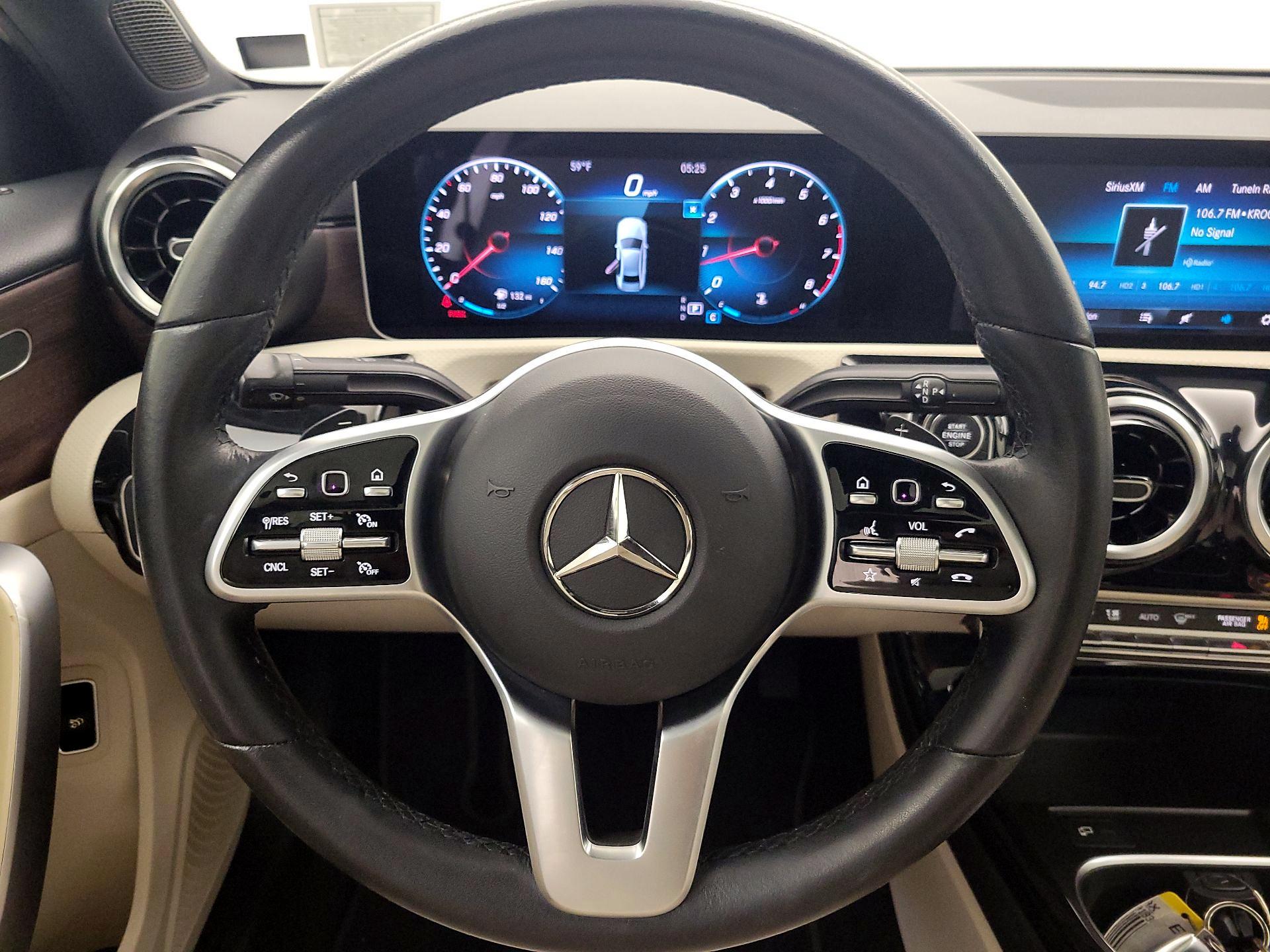 Thumbnail: 2019 Mercedes-Benz A-Class - 10