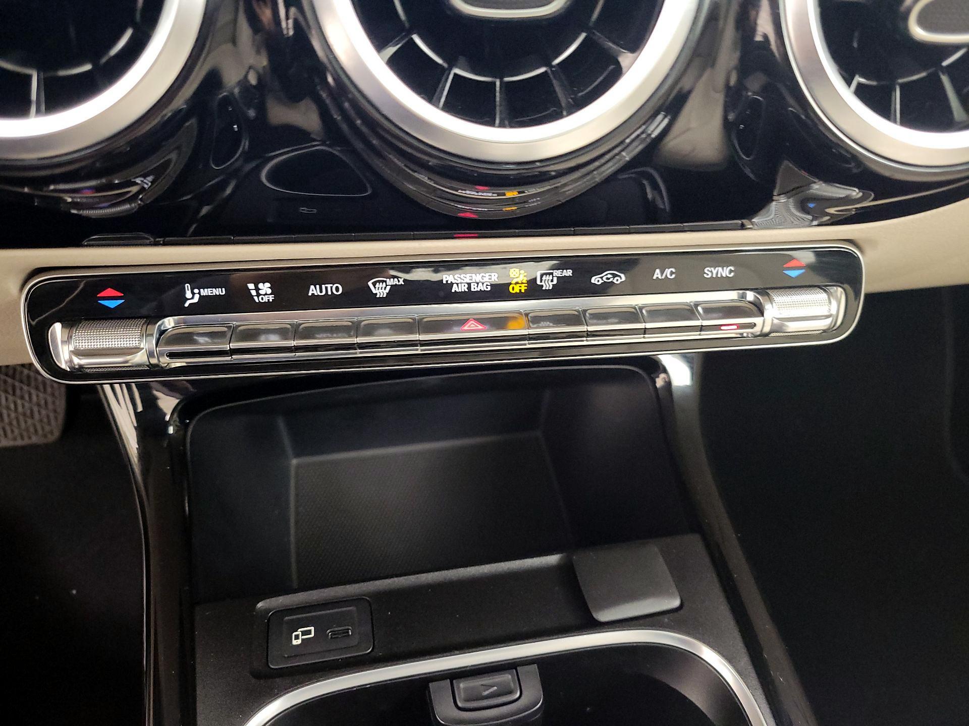 Thumbnail: 2019 Mercedes-Benz A-Class - 16