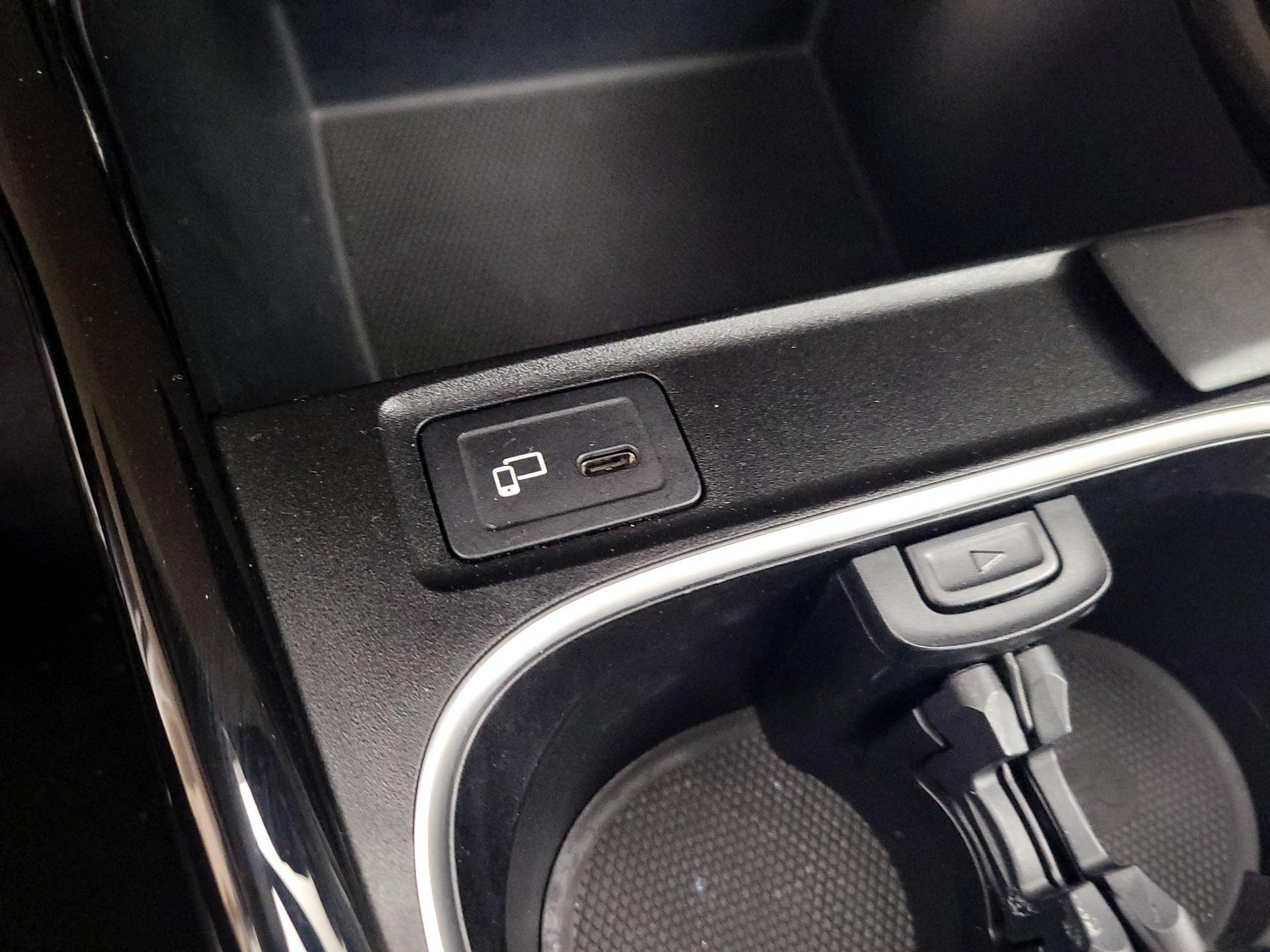 Thumbnail: 2019 Mercedes-Benz A-Class - 18