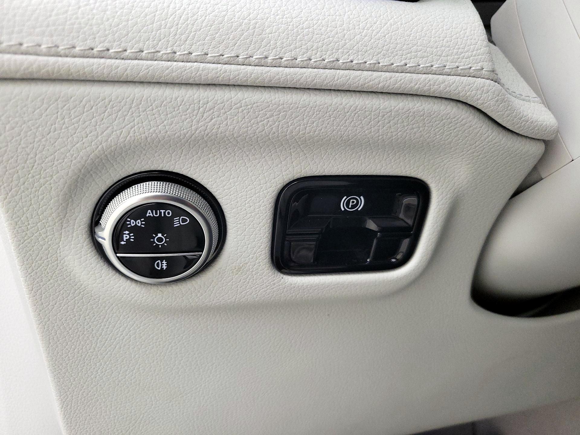 Thumbnail: 2023 Mercedes-Benz EQE - 13