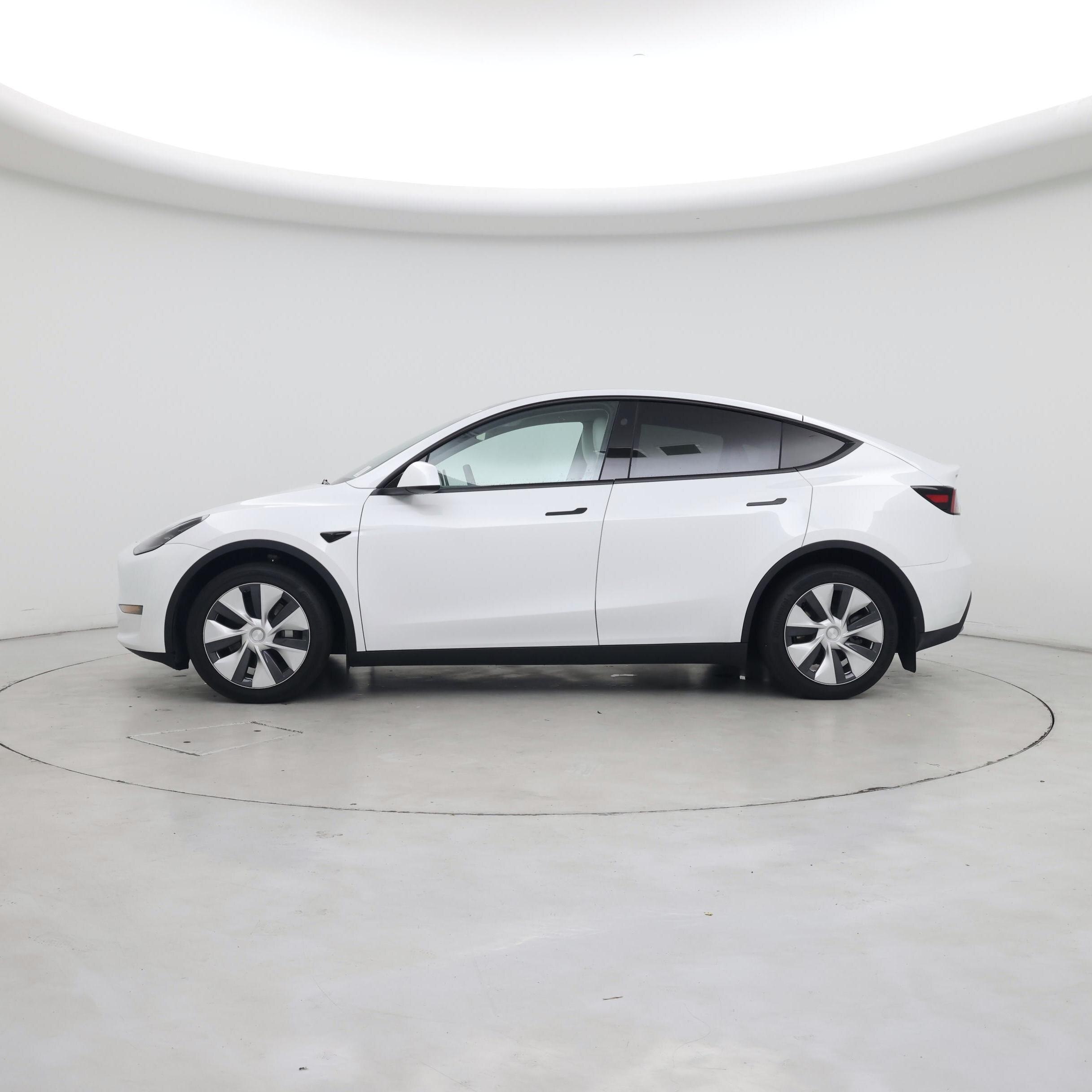 Thumbnail: 2023 Tesla Model Y - 3