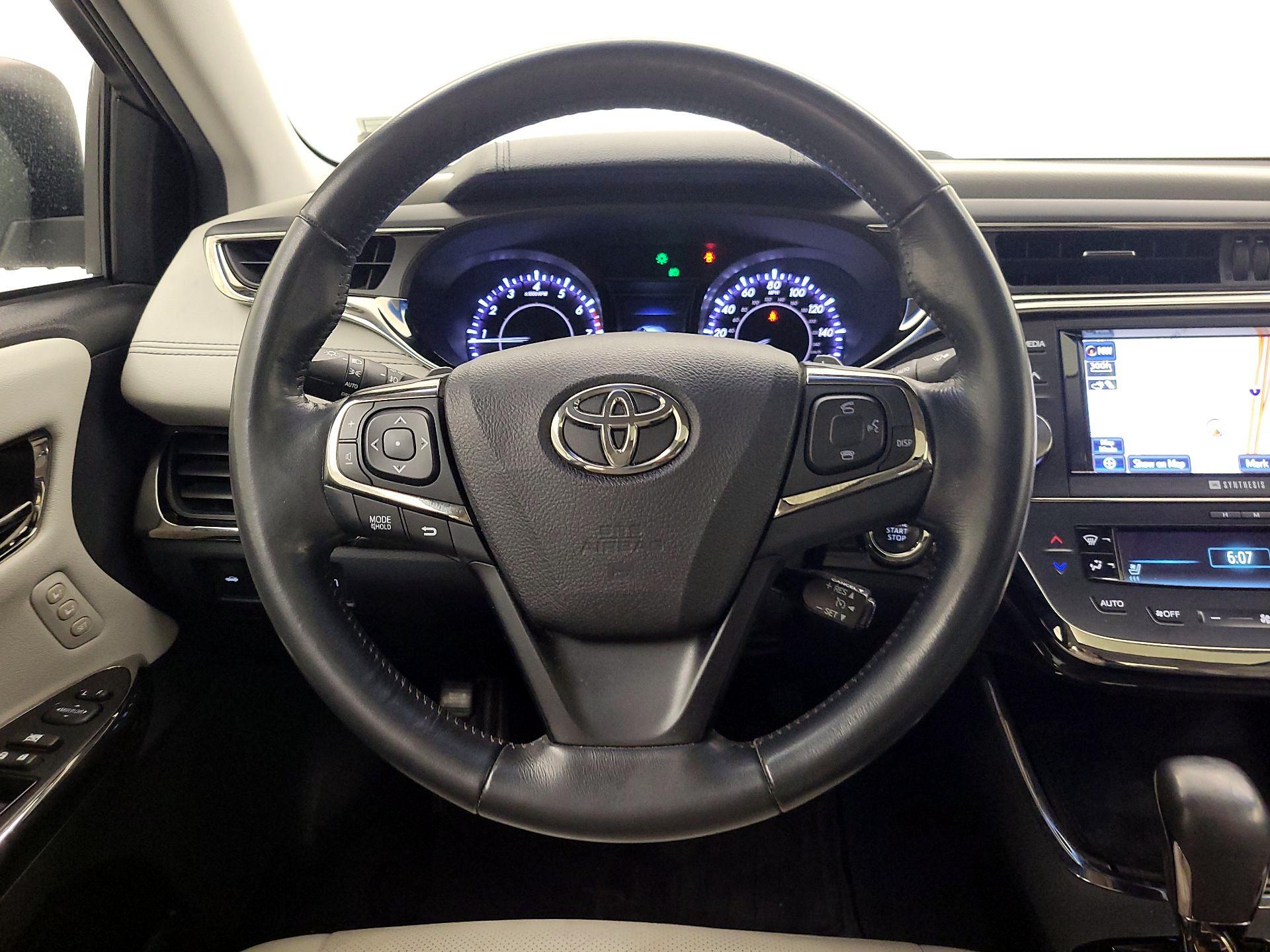 Thumbnail: 2014 Toyota Avalon - 10