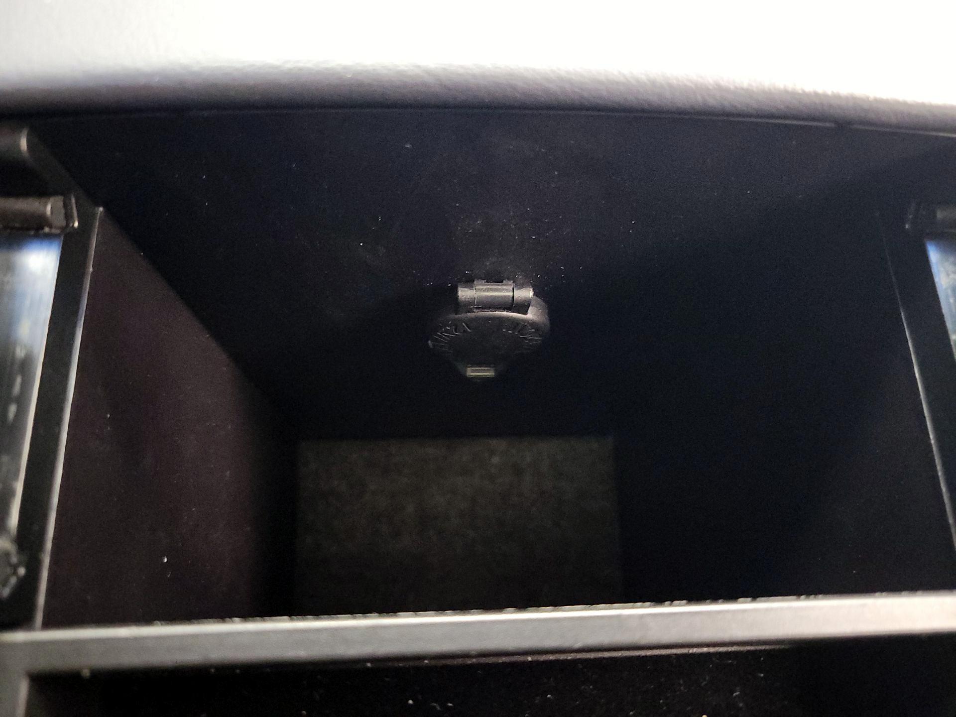 Thumbnail: 2014 Toyota Avalon - 19