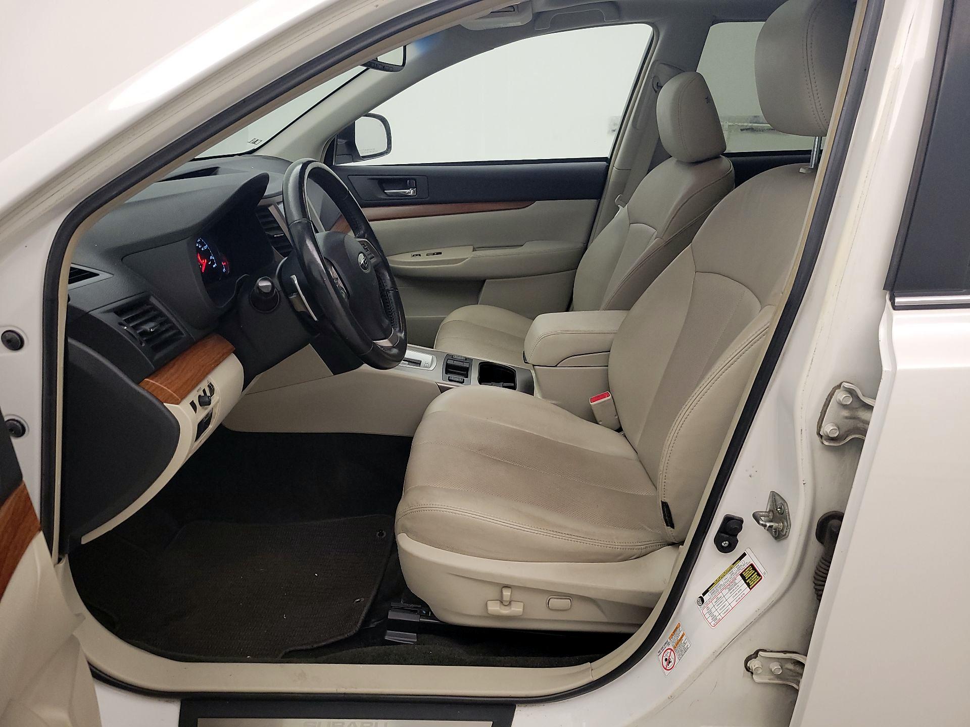 Thumbnail: 2014 Subaru Outback - 11