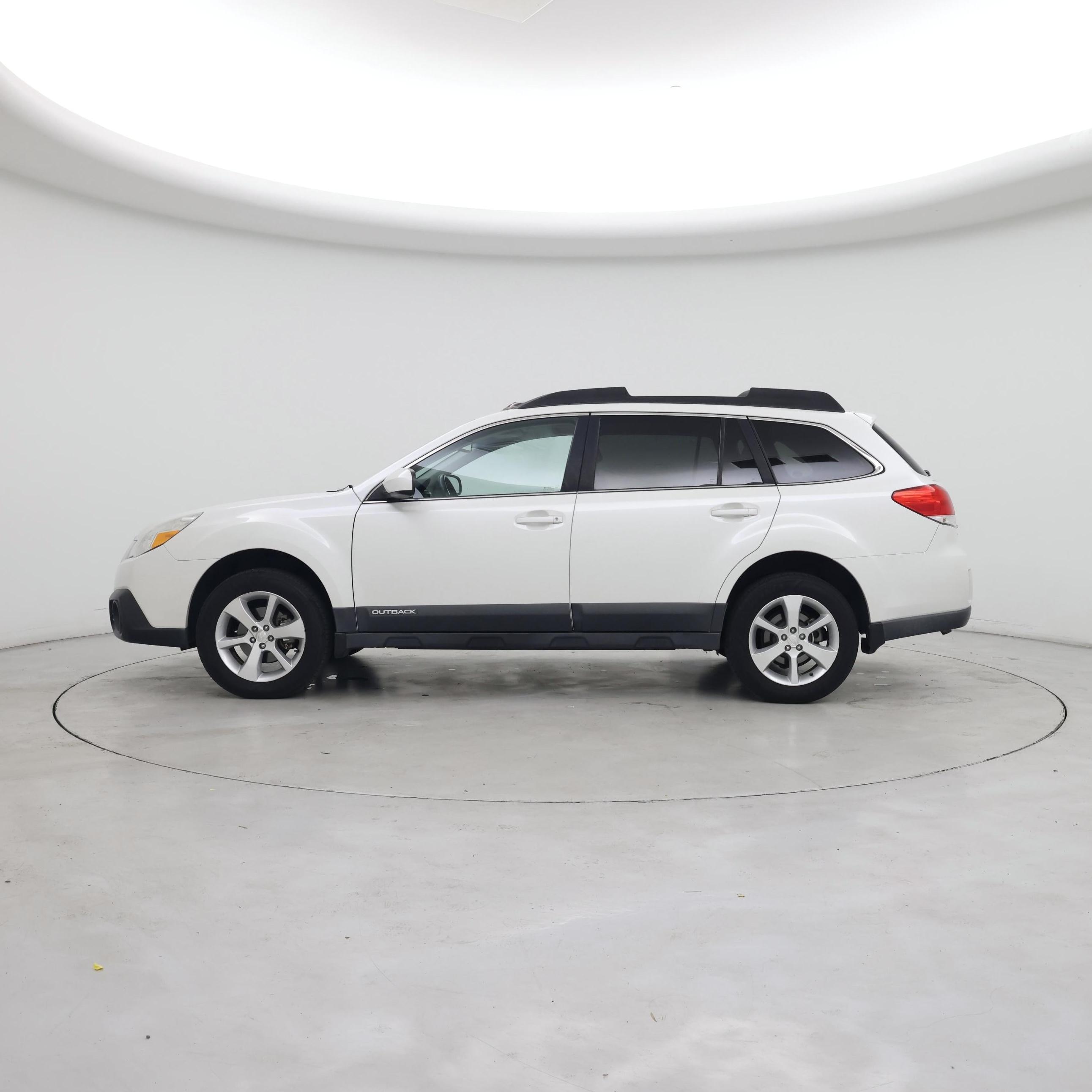 Thumbnail: 2014 Subaru Outback - 3