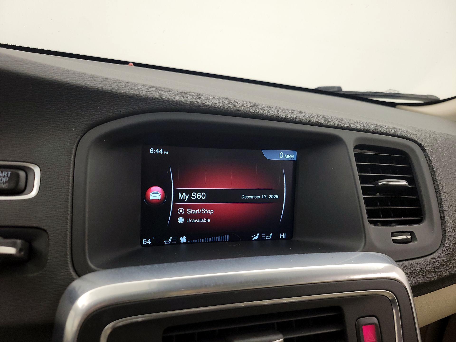 Thumbnail: 2016 Volvo S60 - 14