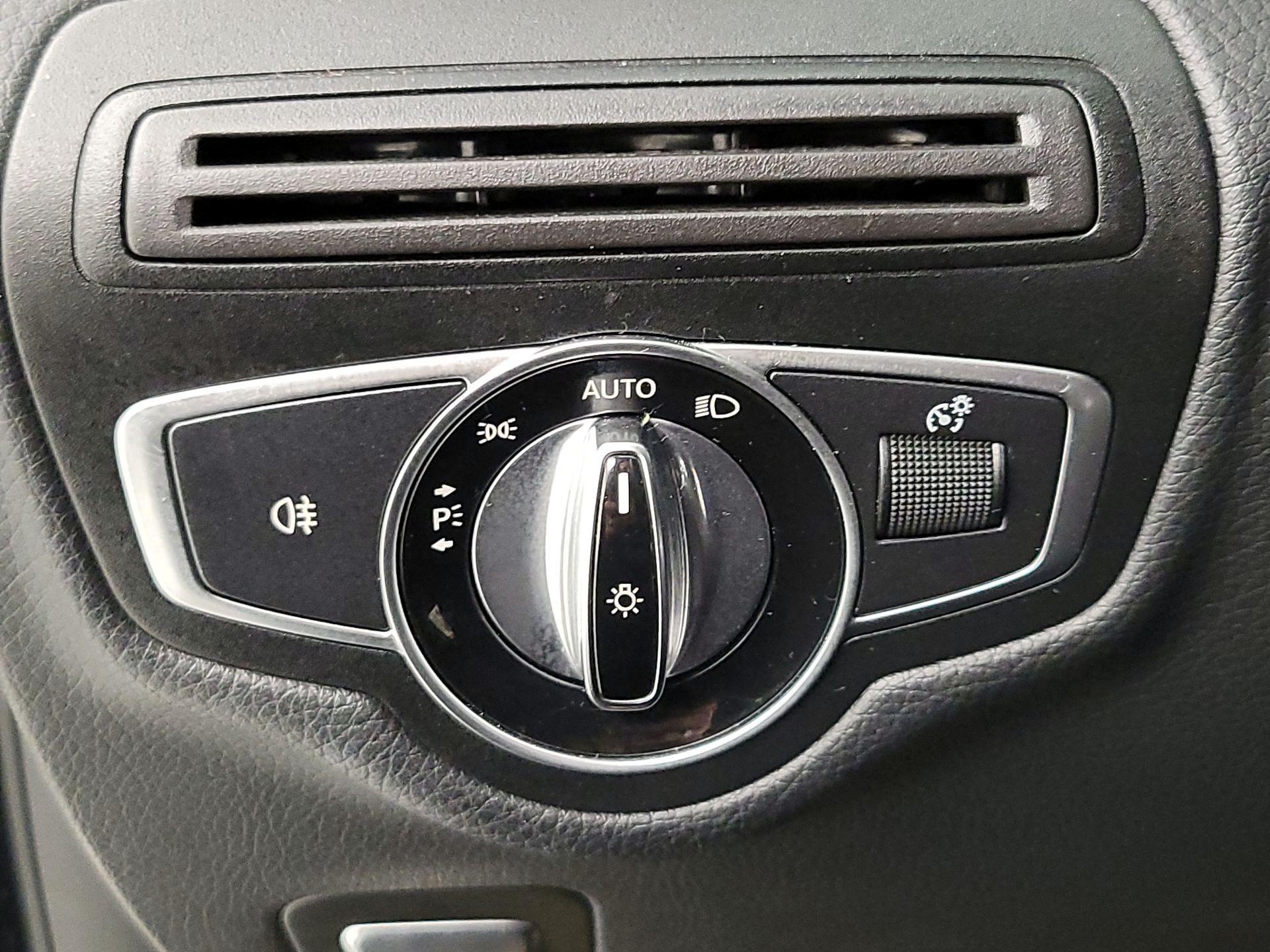 Thumbnail: 2016 Mercedes-Benz GLC - 13