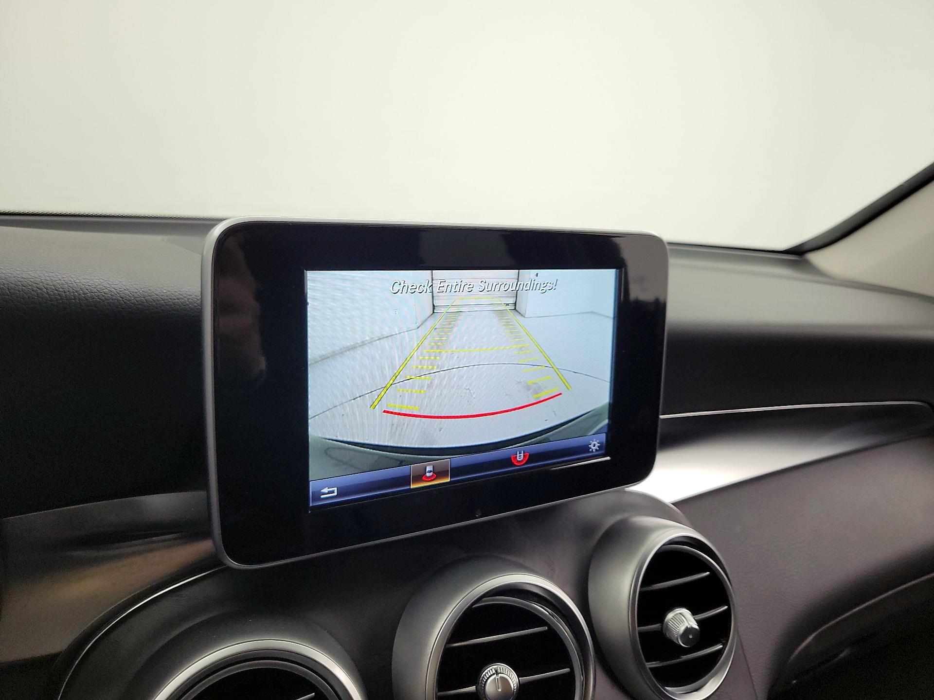 Thumbnail: 2016 Mercedes-Benz GLC - 14