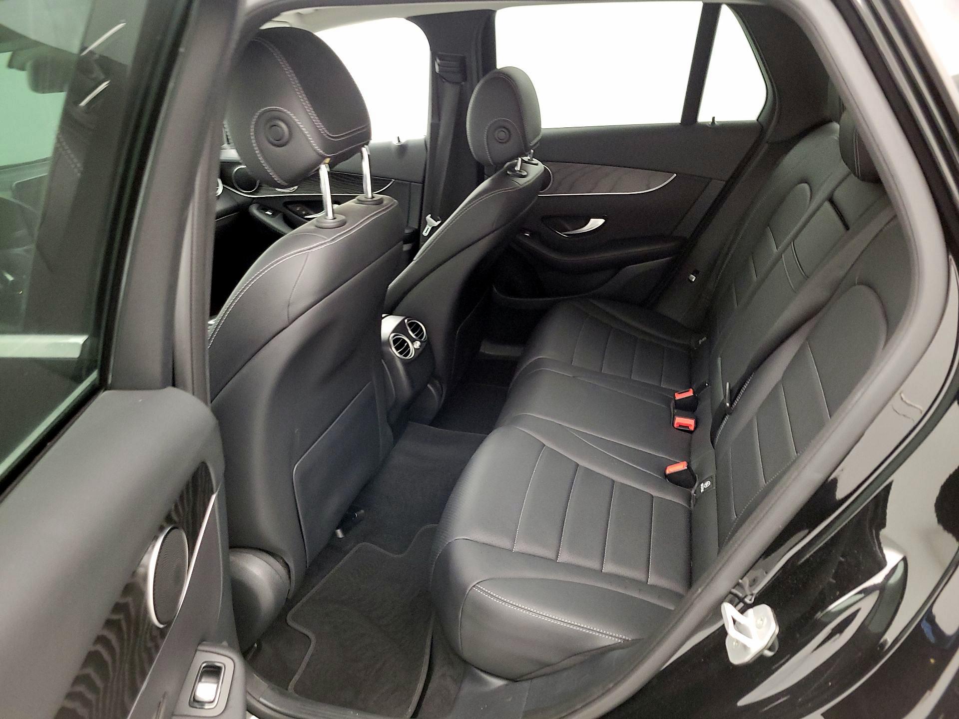 Thumbnail: 2016 Mercedes-Benz GLC - 18