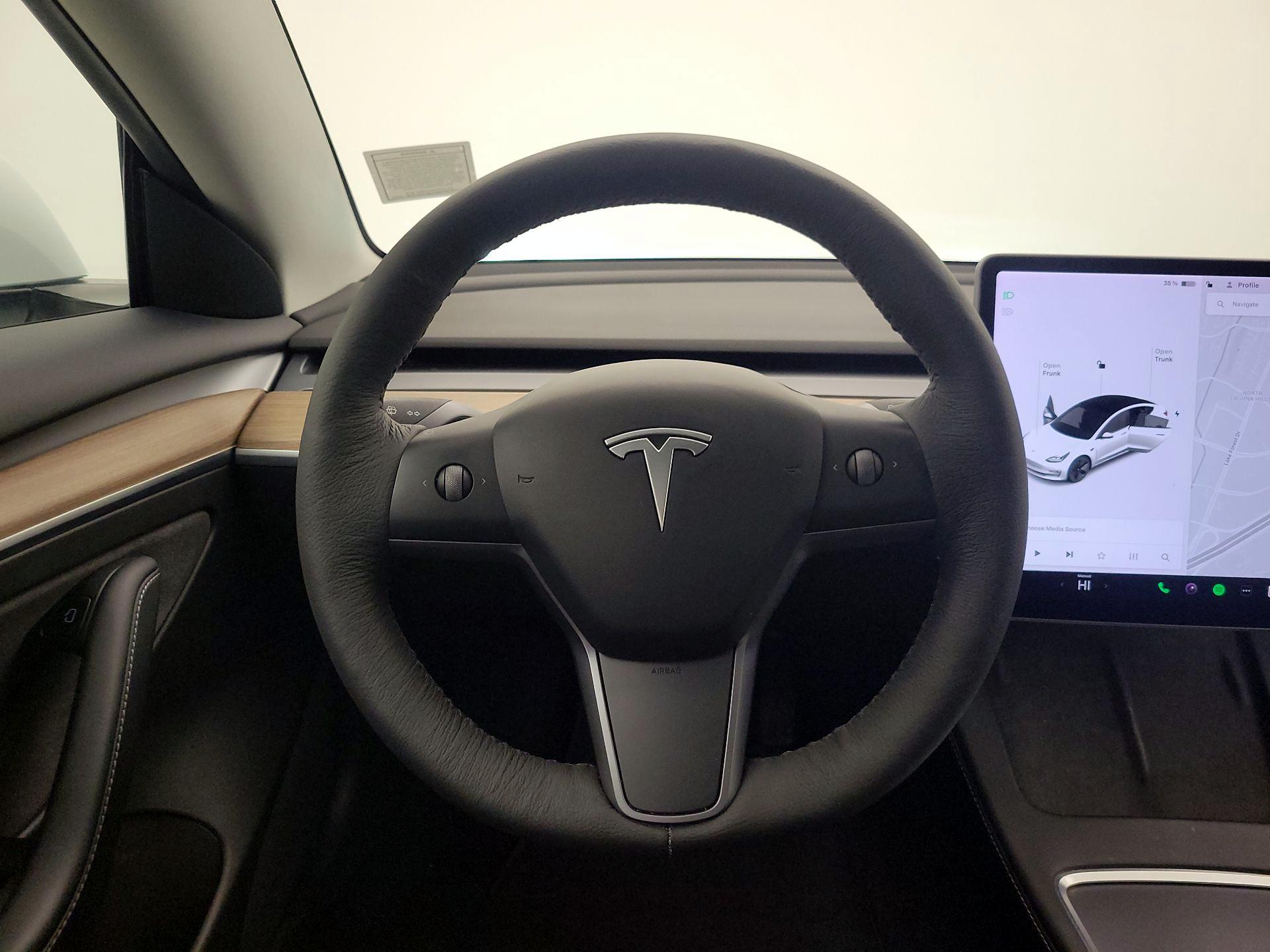 Thumbnail: 2021 Tesla Model 3 - 10