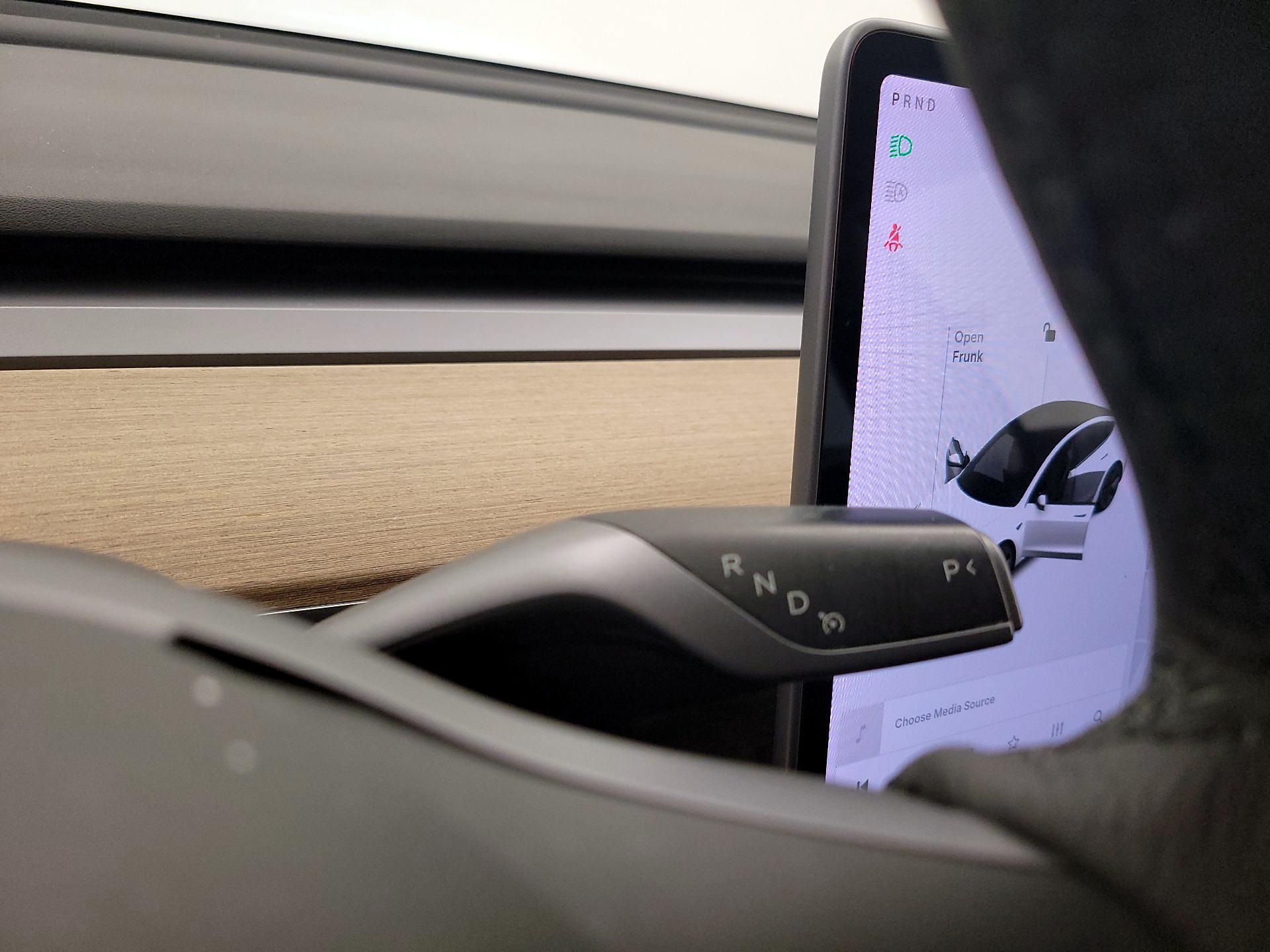 Thumbnail: 2021 Tesla Model 3 - 17