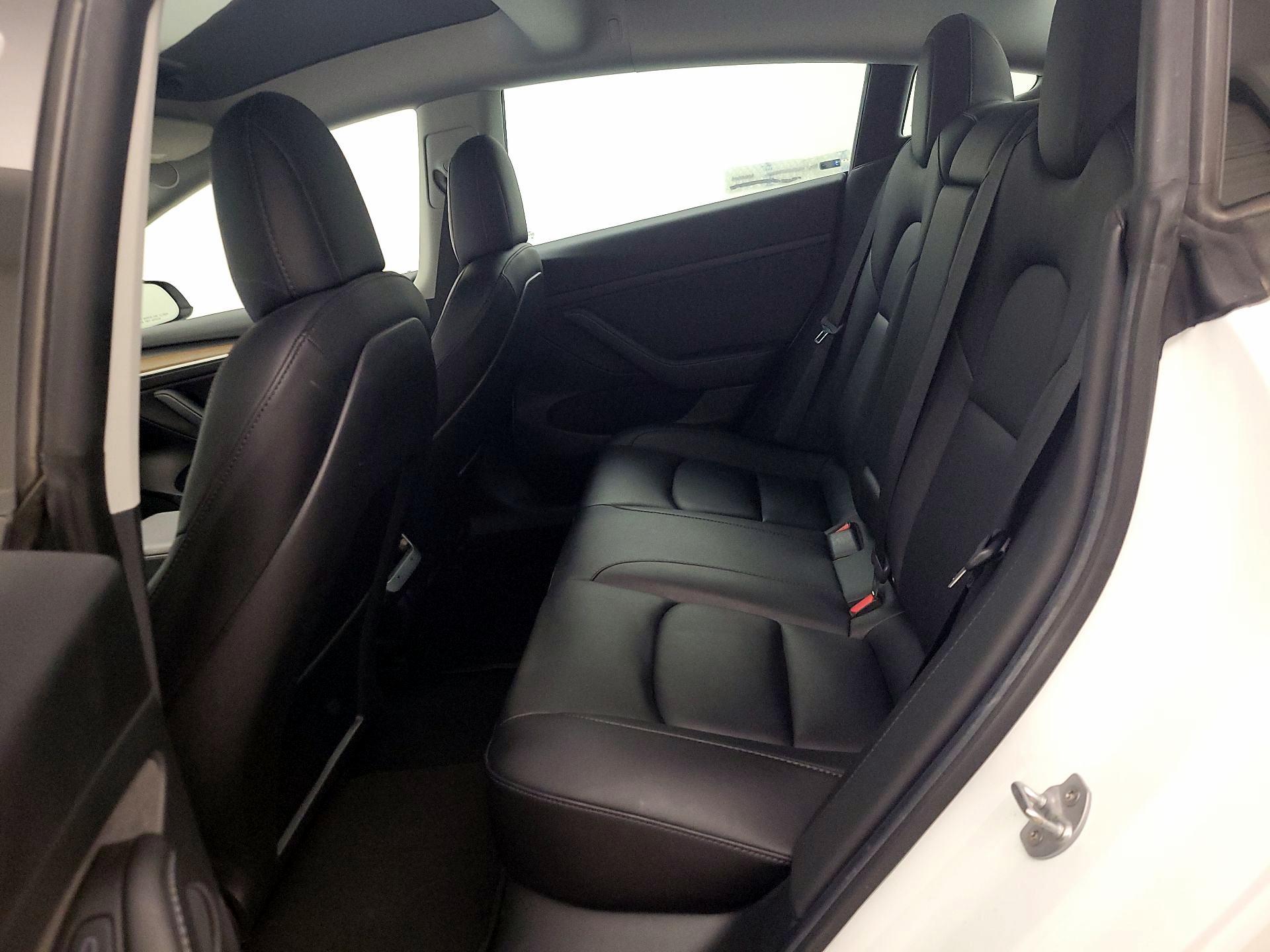 Thumbnail: 2021 Tesla Model 3 - 18