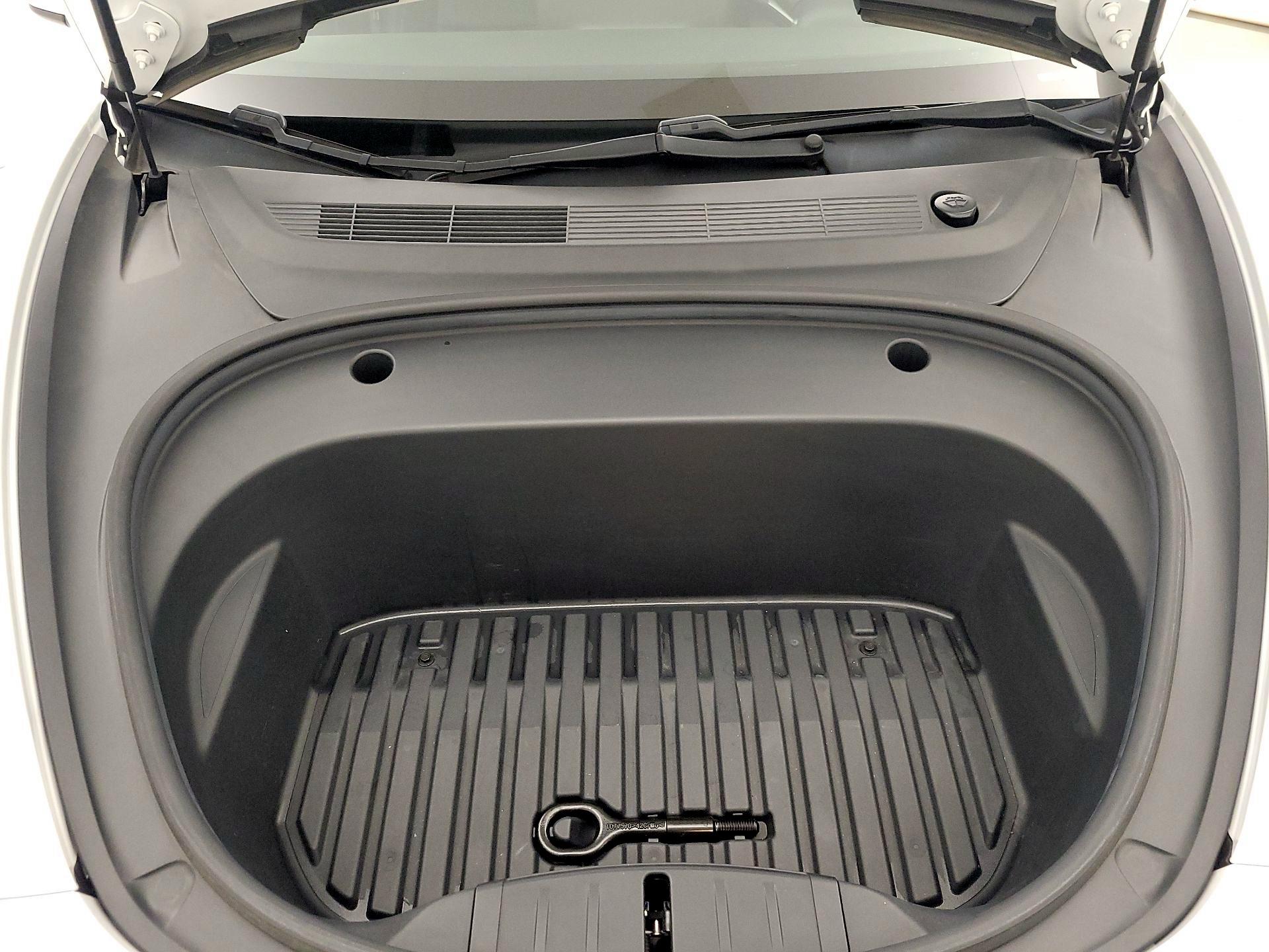 Thumbnail: 2021 Tesla Model 3 - 20