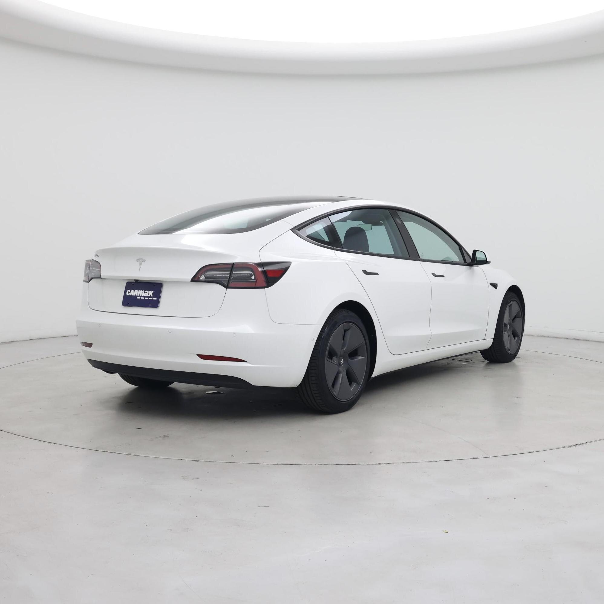 Thumbnail: 2021 Tesla Model 3 - 8