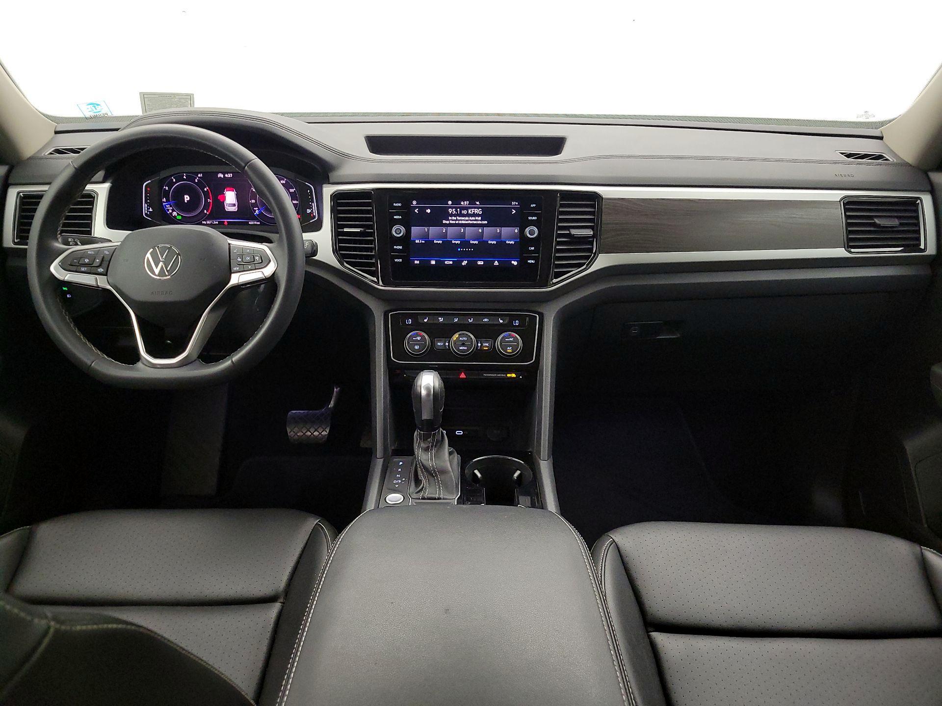 Thumbnail: 2023 Volkswagen Atlas - 9