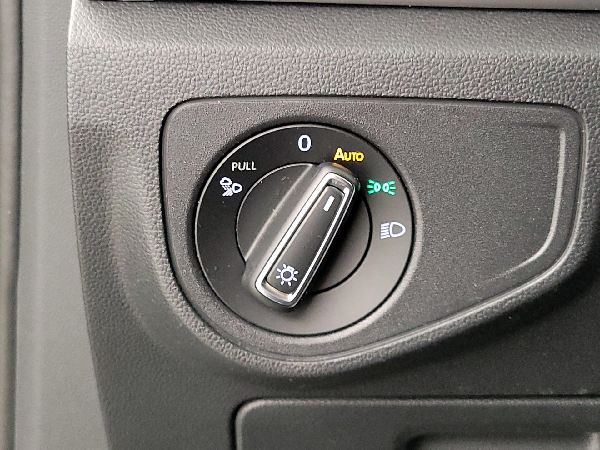 Thumbnail: 2023 Volkswagen Atlas - 13